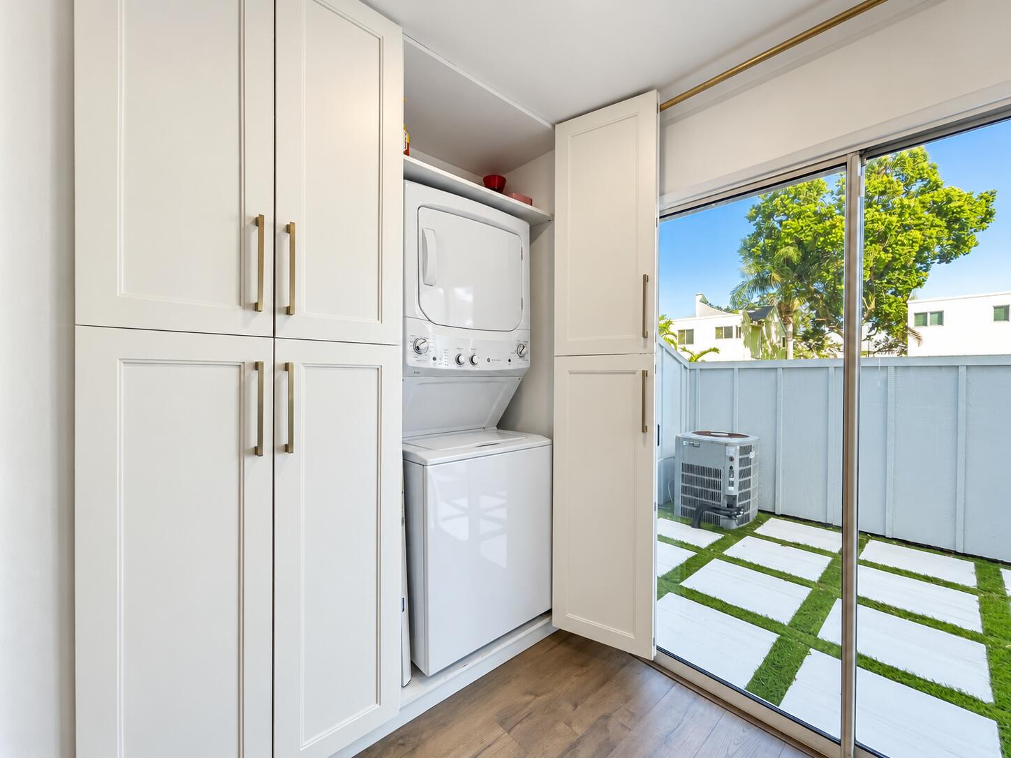 Pantry/Laundry