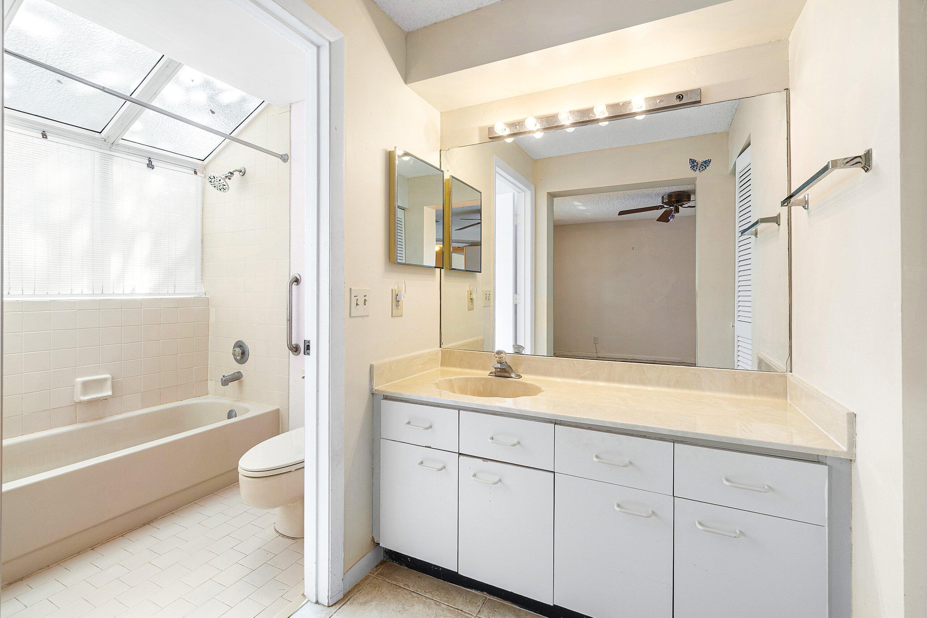 018-5272BuckheadCircle-1010-BocaRaton-FL