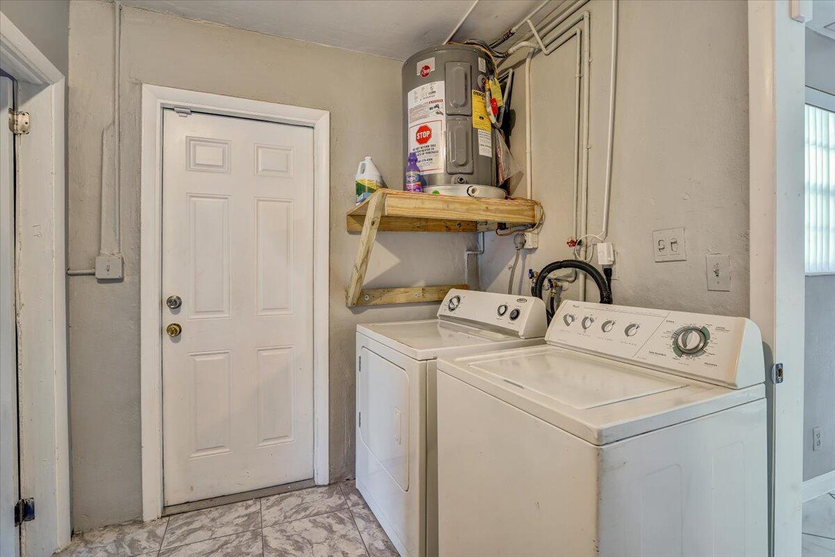 19-3982 NW 39th St-19
