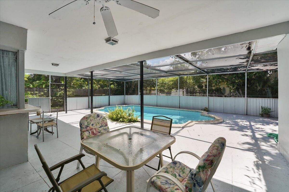 23-3982 NW 39th St-23