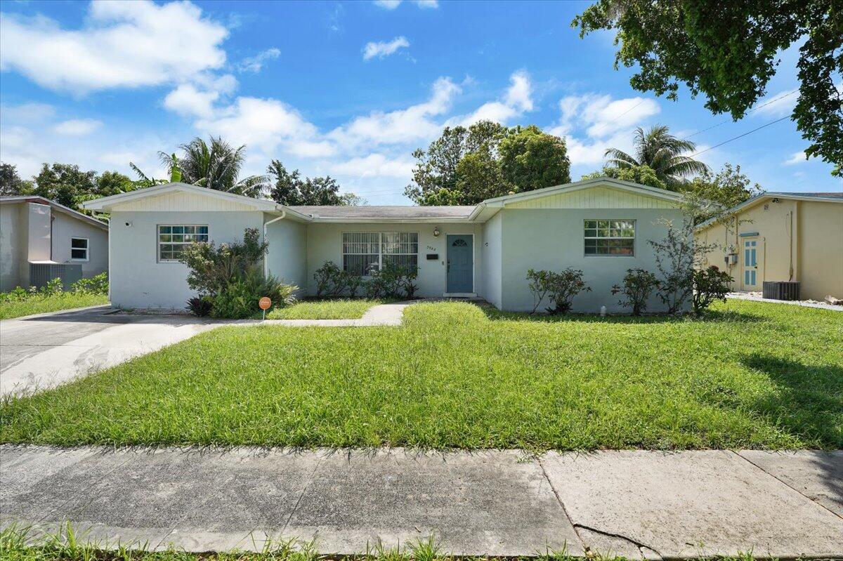01-3982 NW 39th St-1