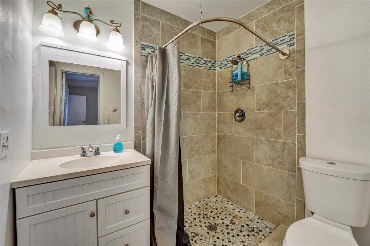 09-3982 NW 39th St-9