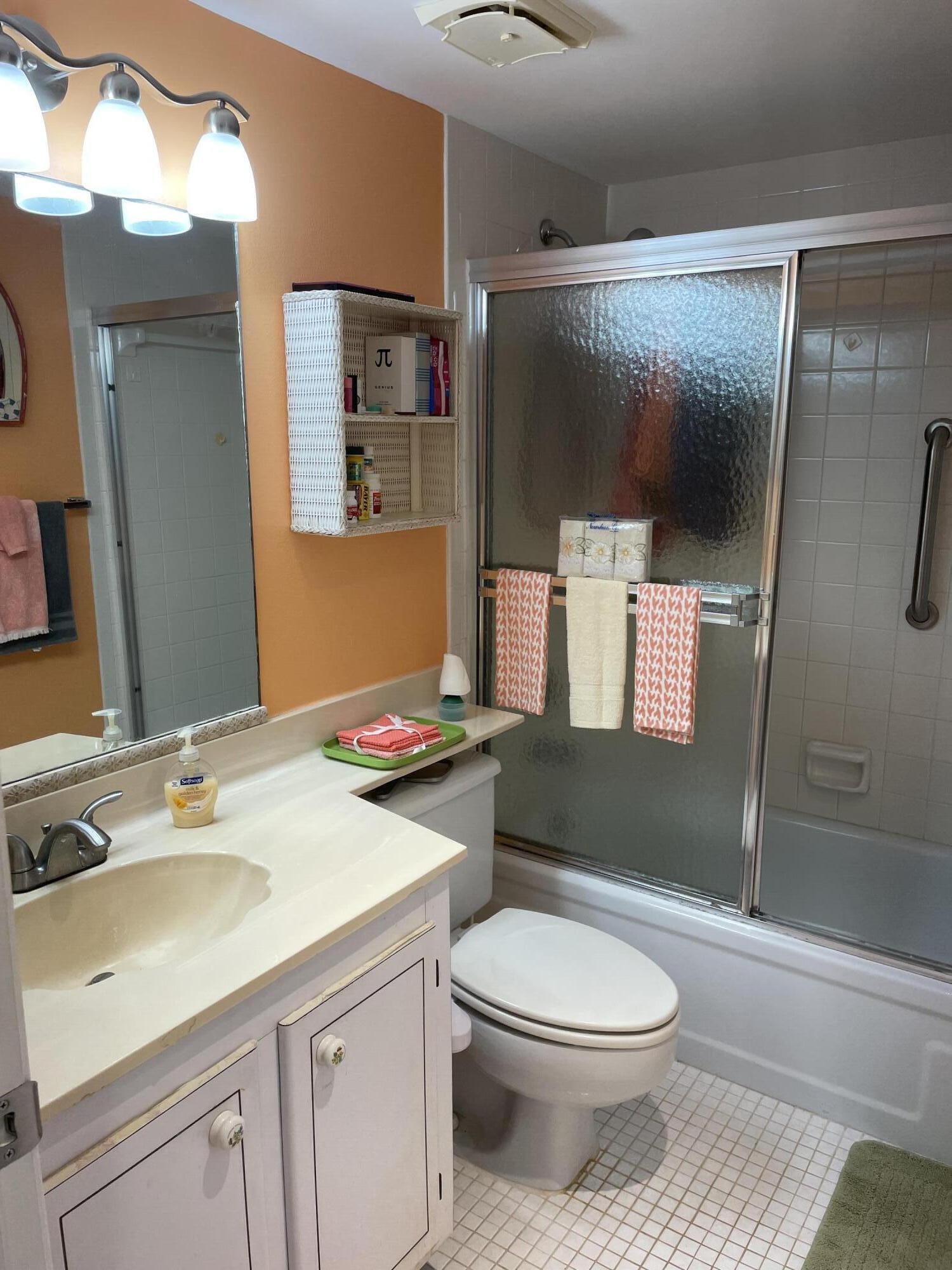 2nd Bathroom