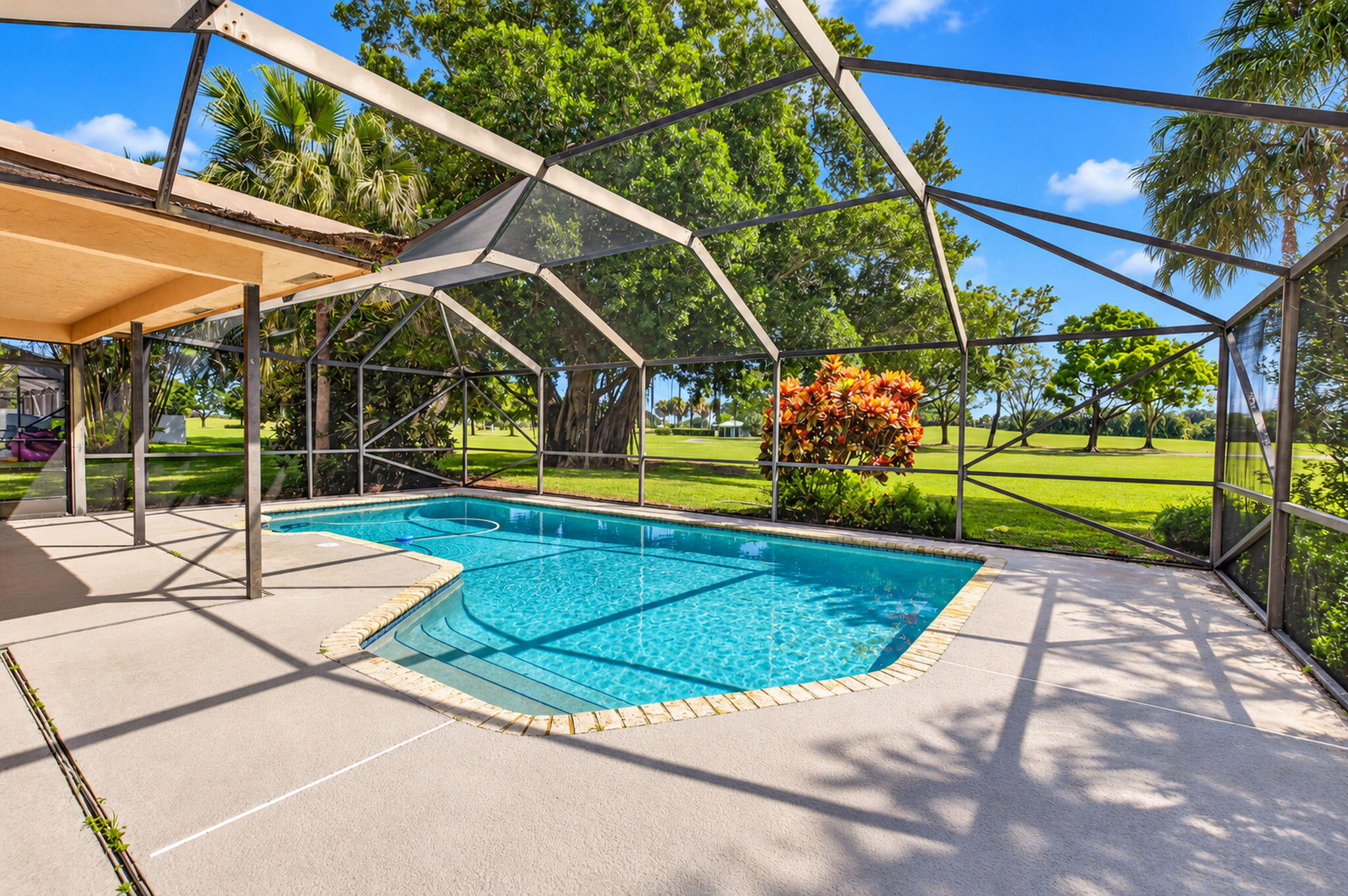 Prevate Pool