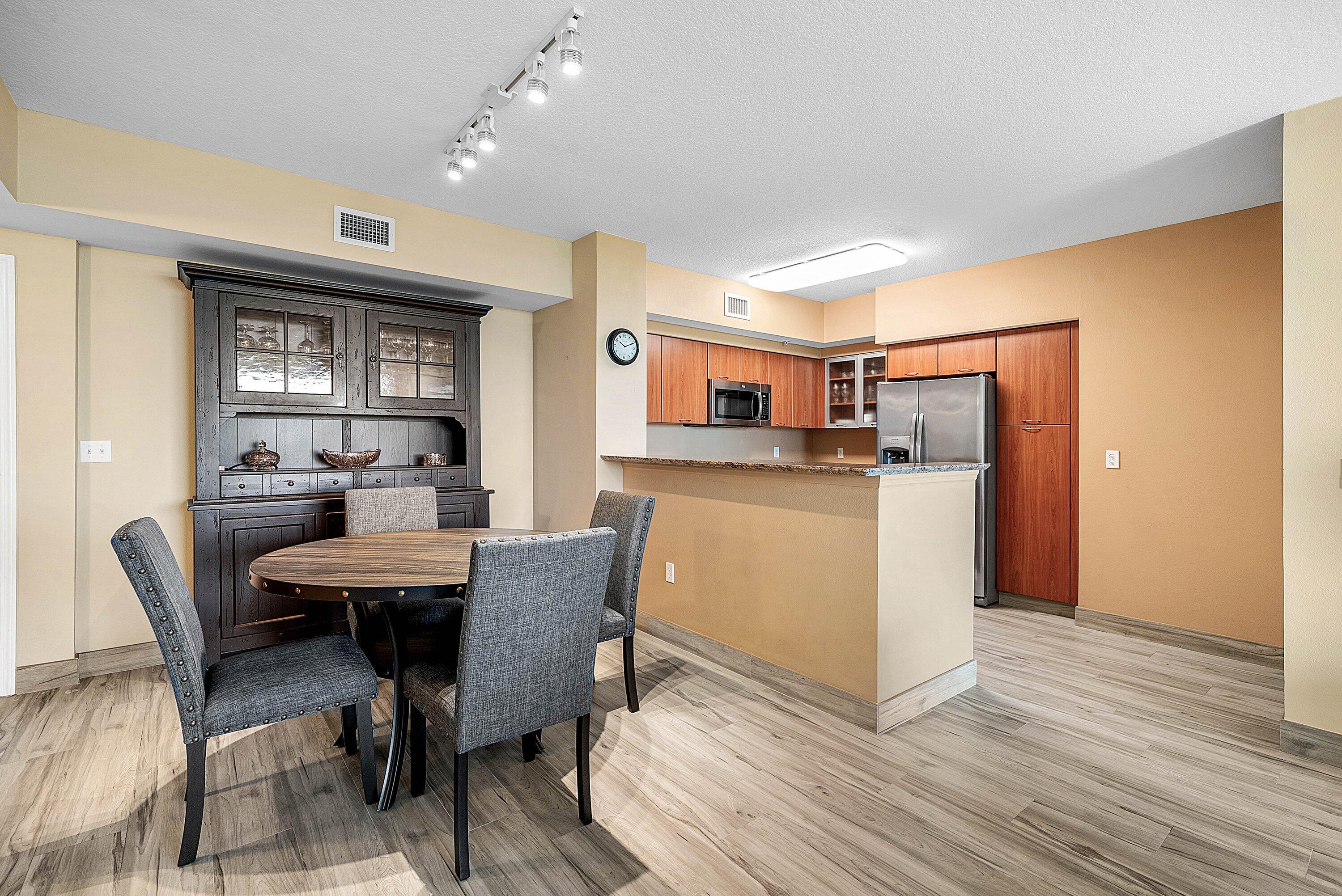 009-700EastBoyntonBeachBoulevard-710-Boy