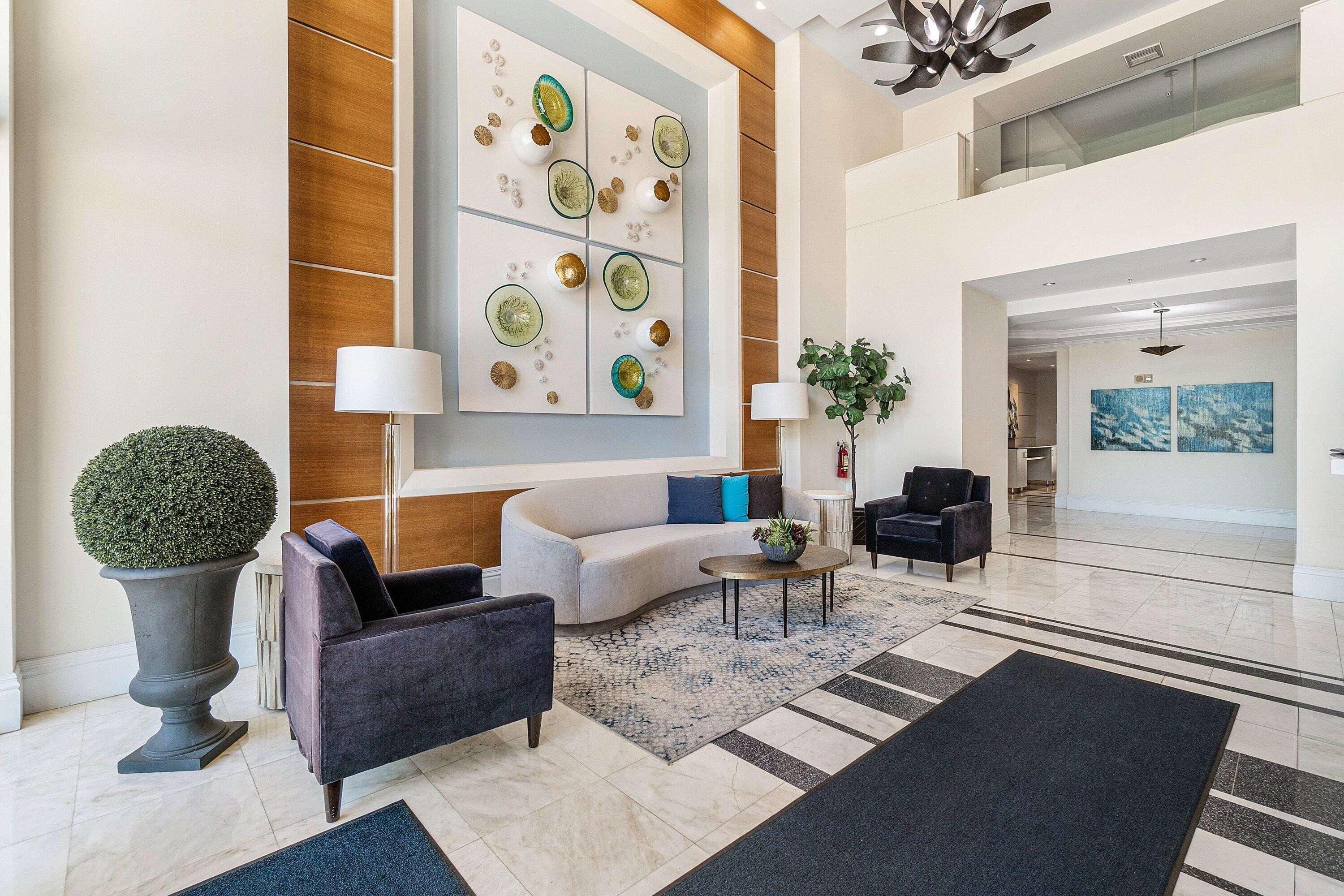 054-700EastBoyntonBeachBoulevard-710-Boy