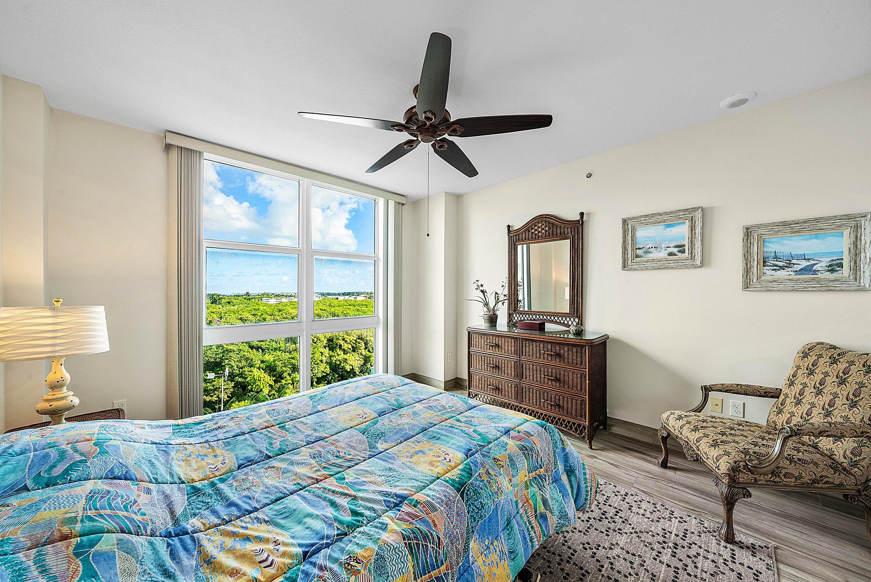 013-700EastBoyntonBeachBoulevard-710-Boy