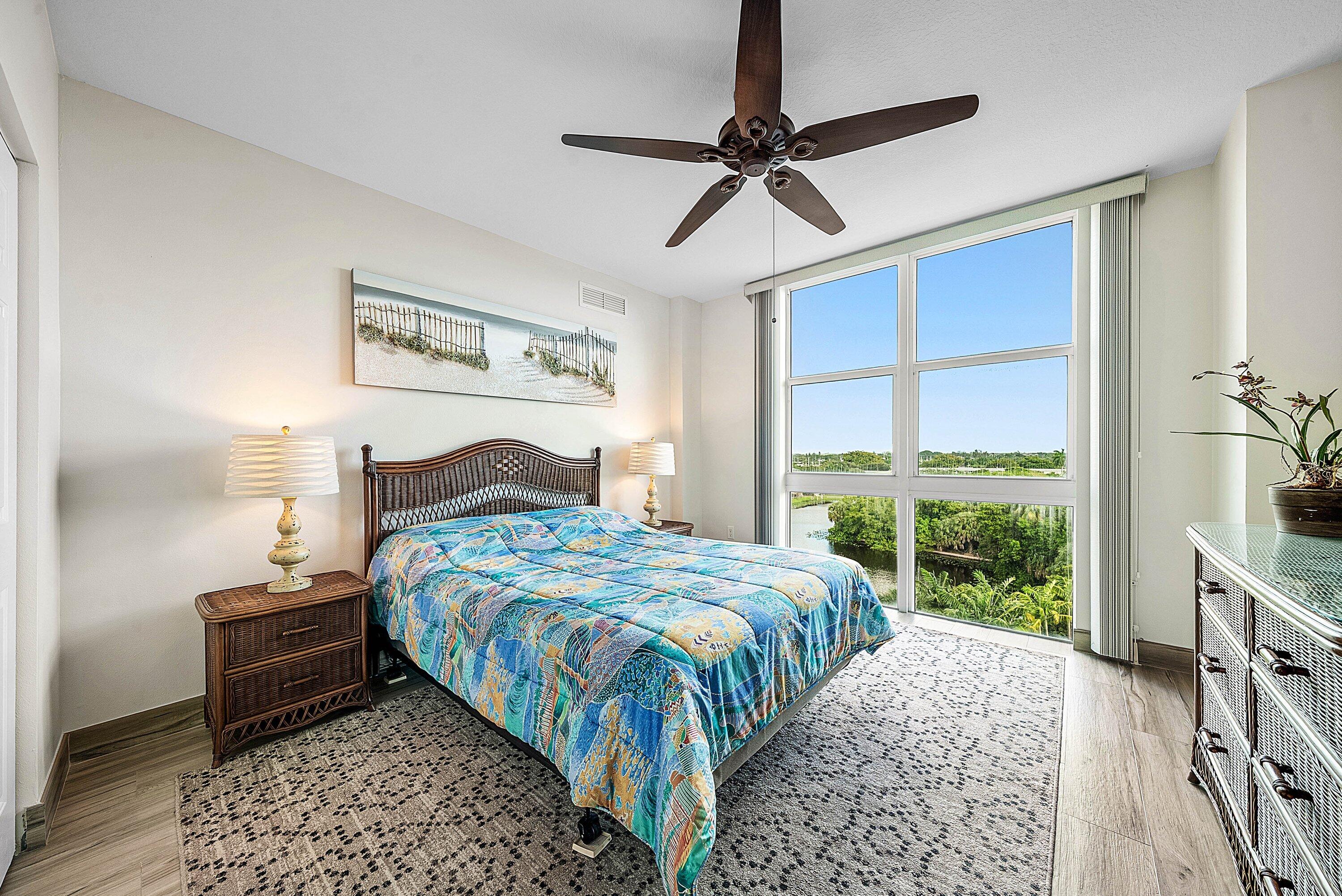 012-700EastBoyntonBeachBoulevard-710-Boy