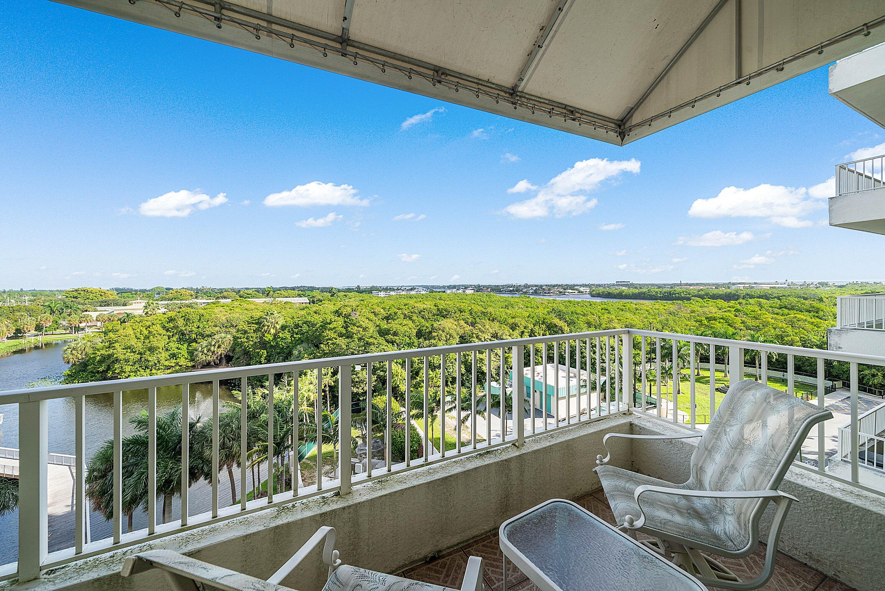 027-700EastBoyntonBeachBoulevard-710-Boy