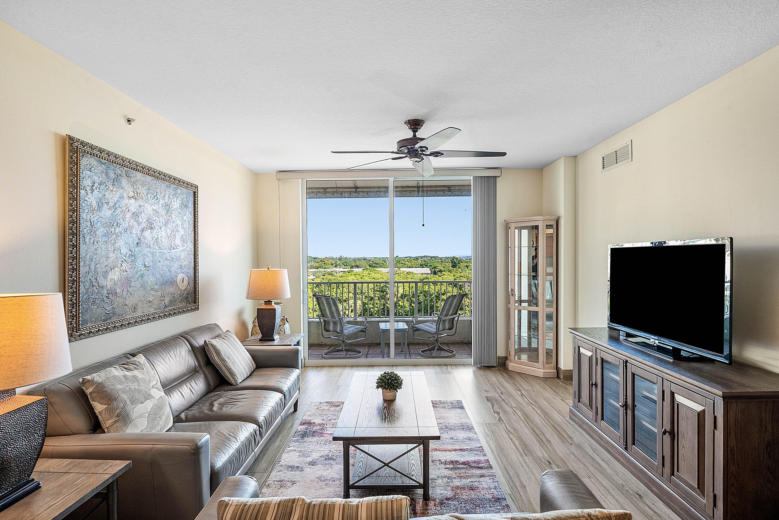 008-700EastBoyntonBeachBoulevard-710-Boy 008-700EastBoyntonBeachBoulevard-710-Boy