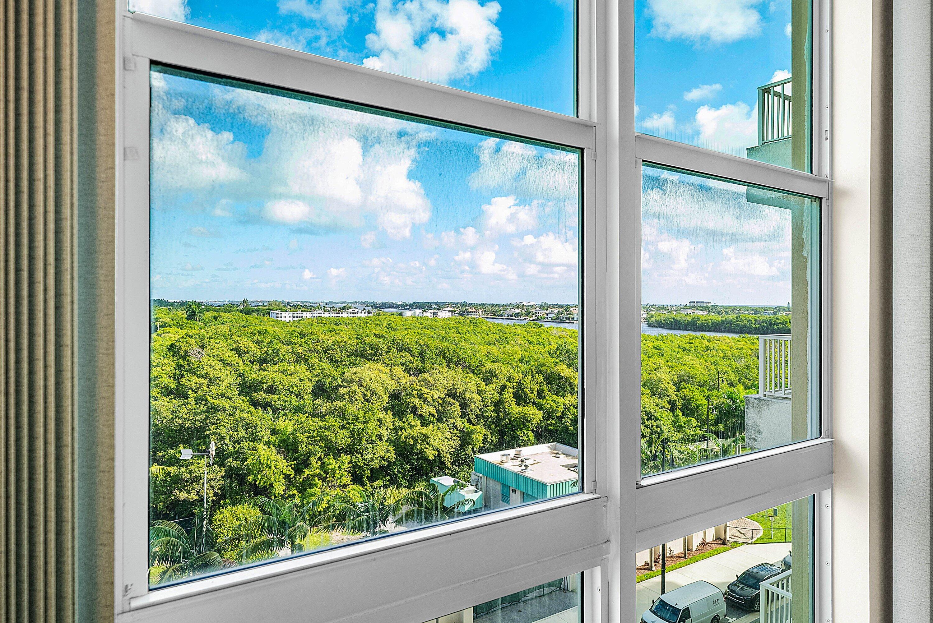 032-700EastBoyntonBeachBoulevard-710-Boy