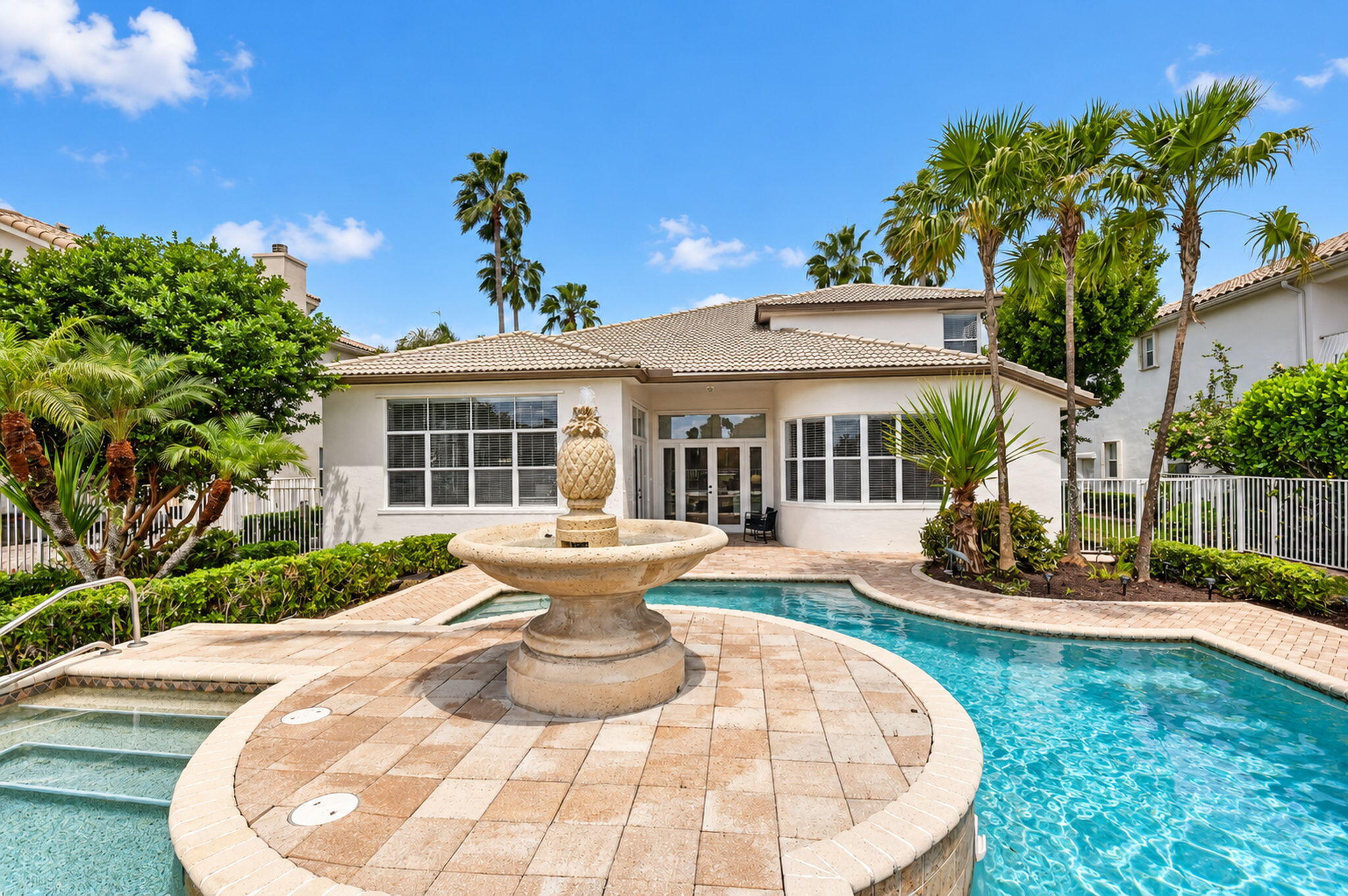 2286 Merriweather Way (47)