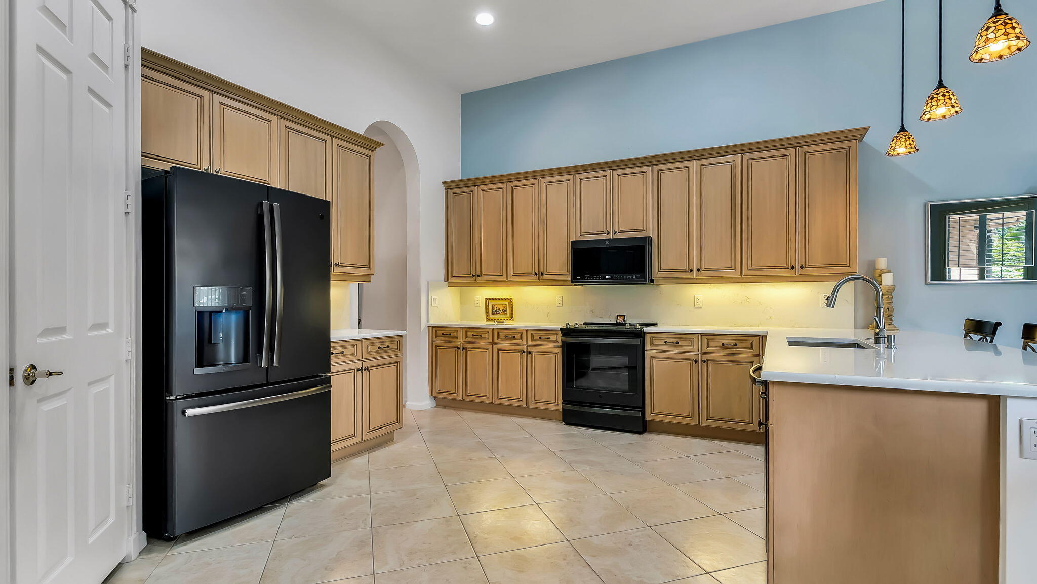 Spacious Kitchen