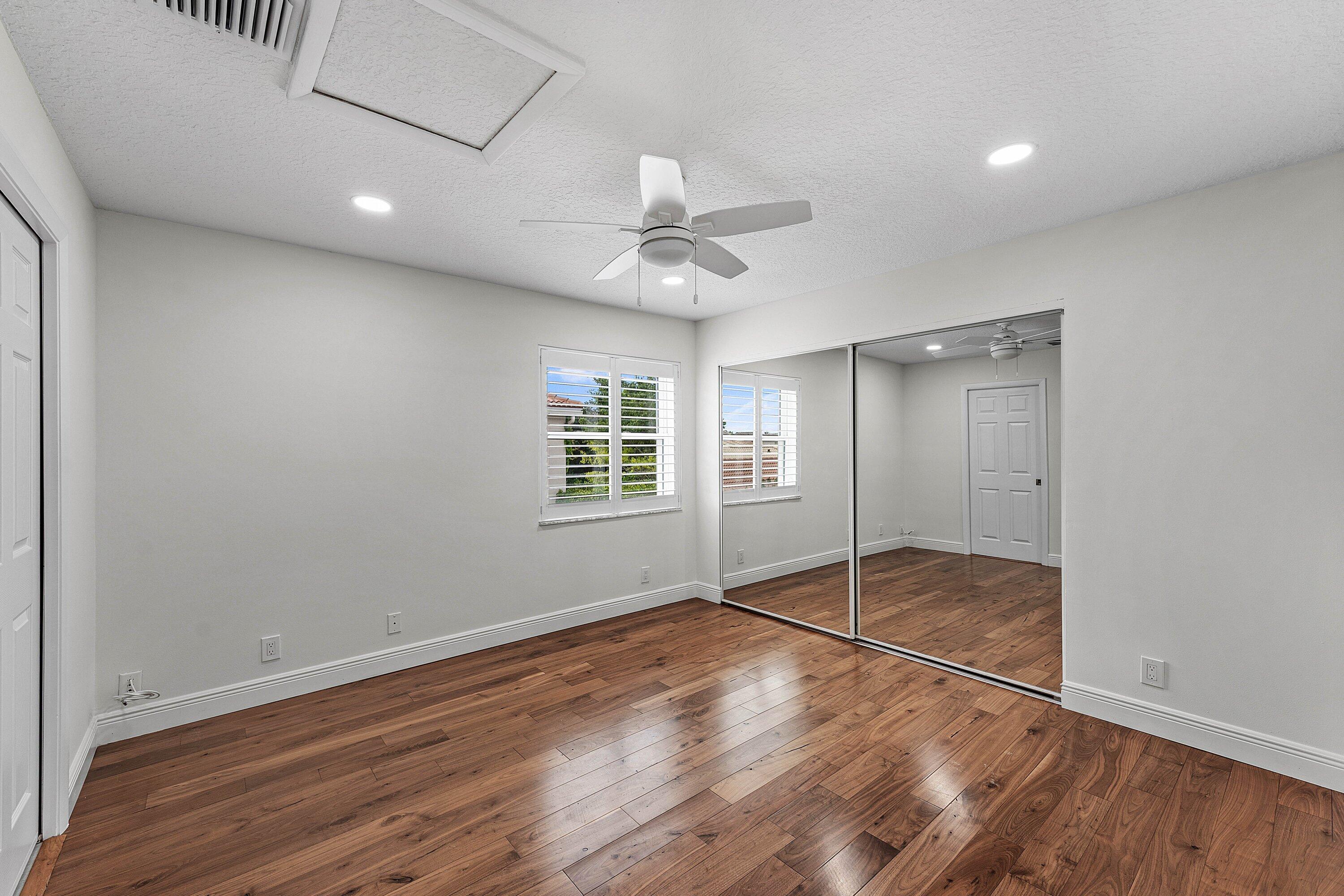 2nd bedroom