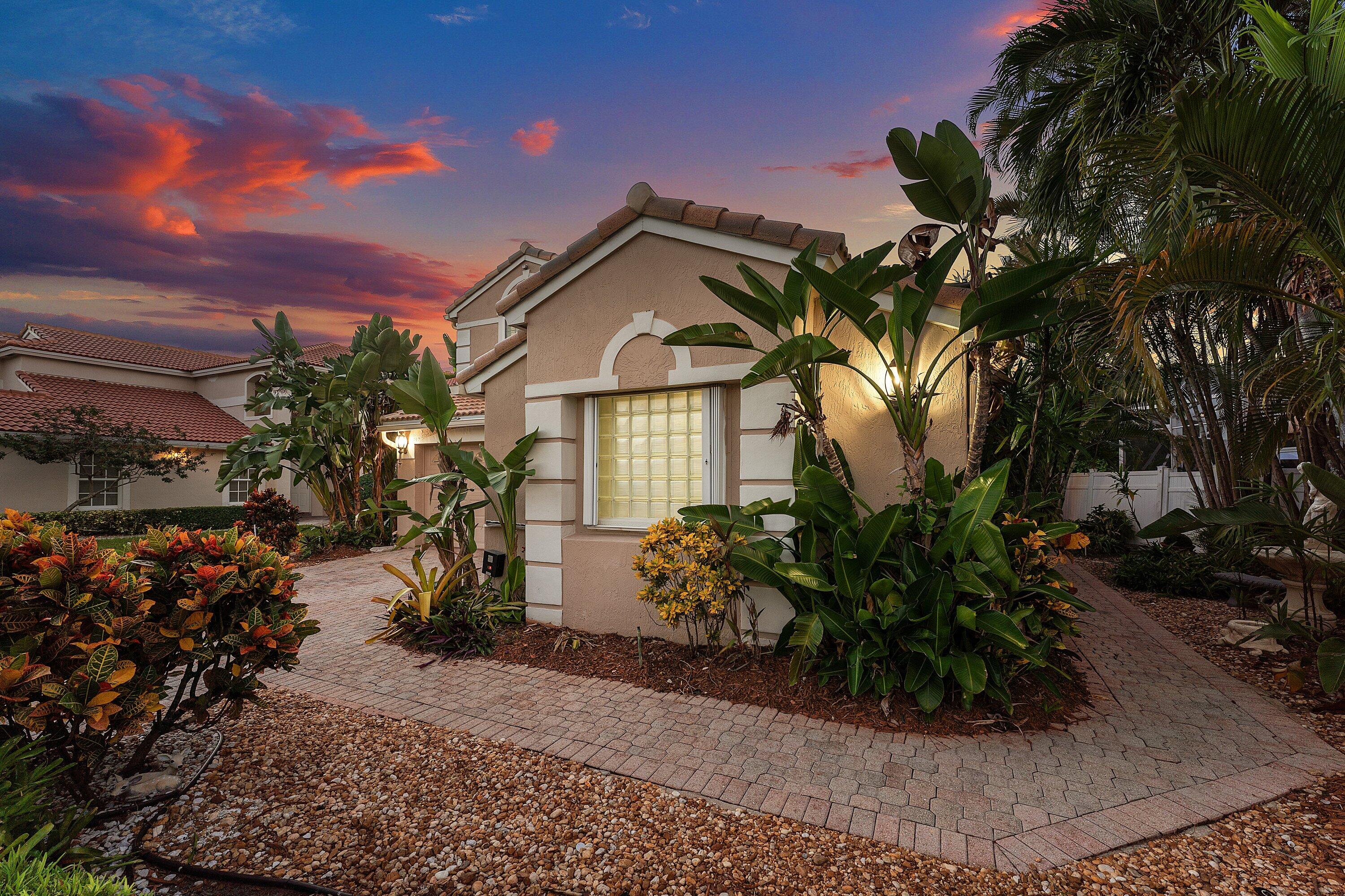 069-6486BravaWay-BocaRaton-FL-33433-SMAL