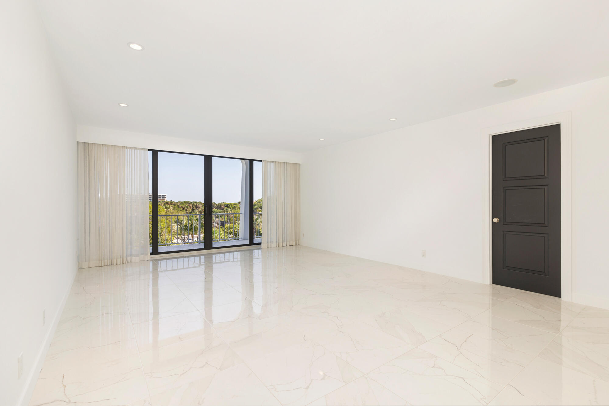 Main Living Area facing balcony