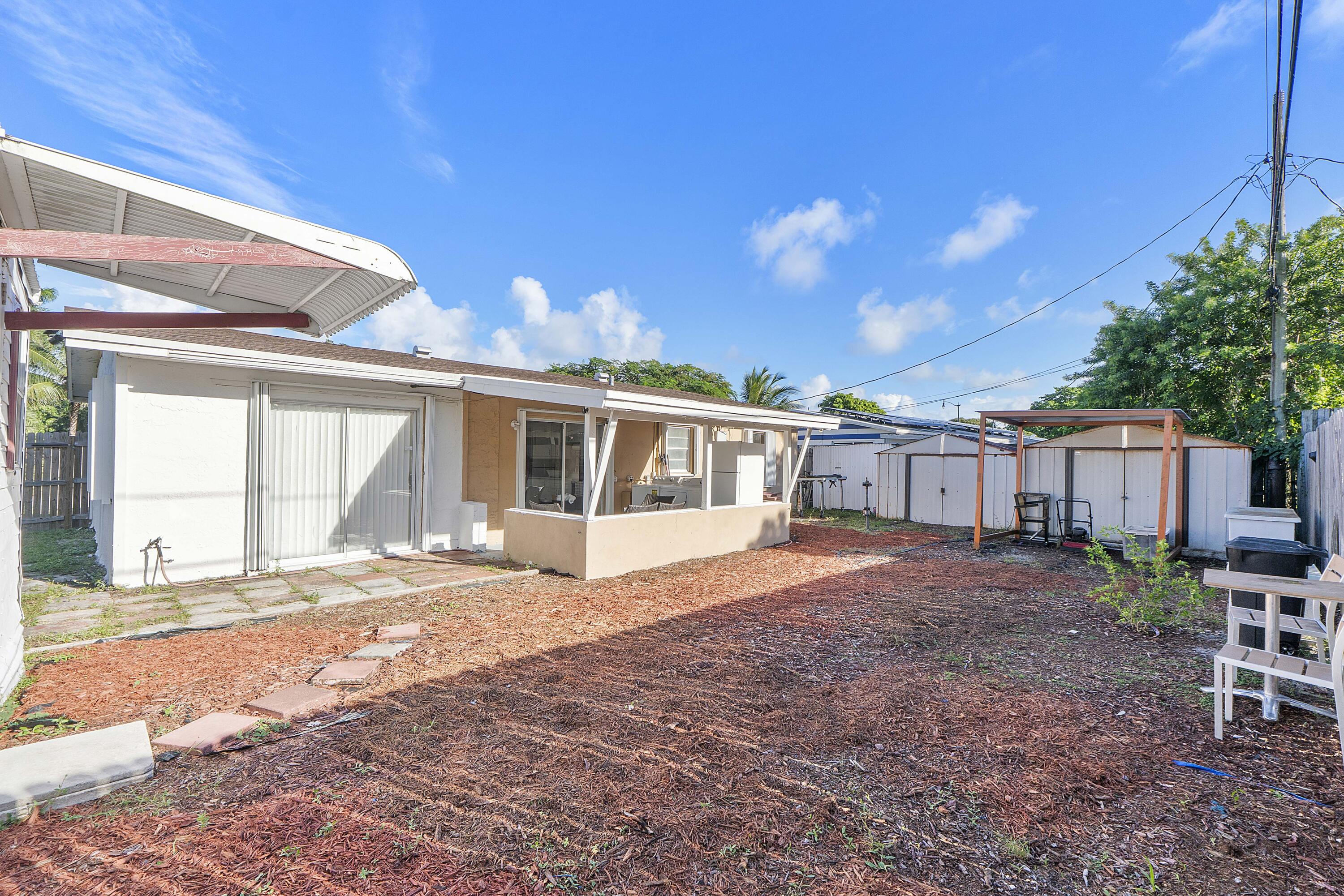 2911 Ne 11th Ave_038