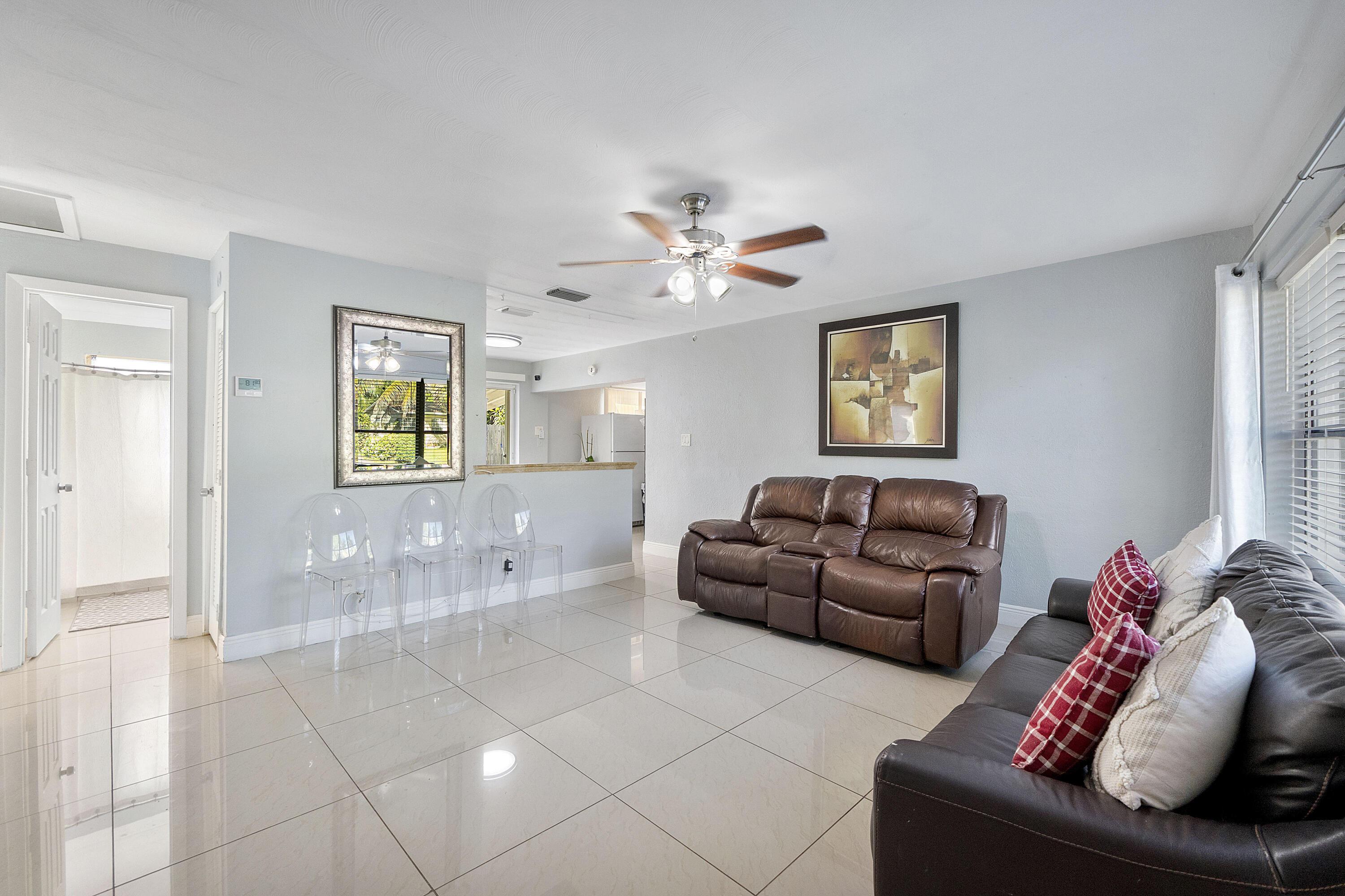 2911 Ne 11th Ave_026