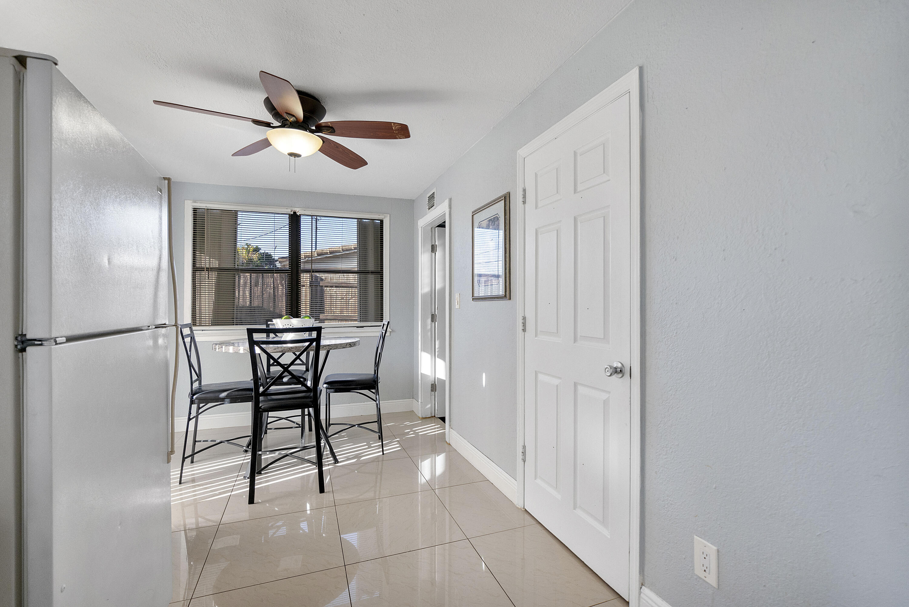 2911 Ne 11th Ave_029