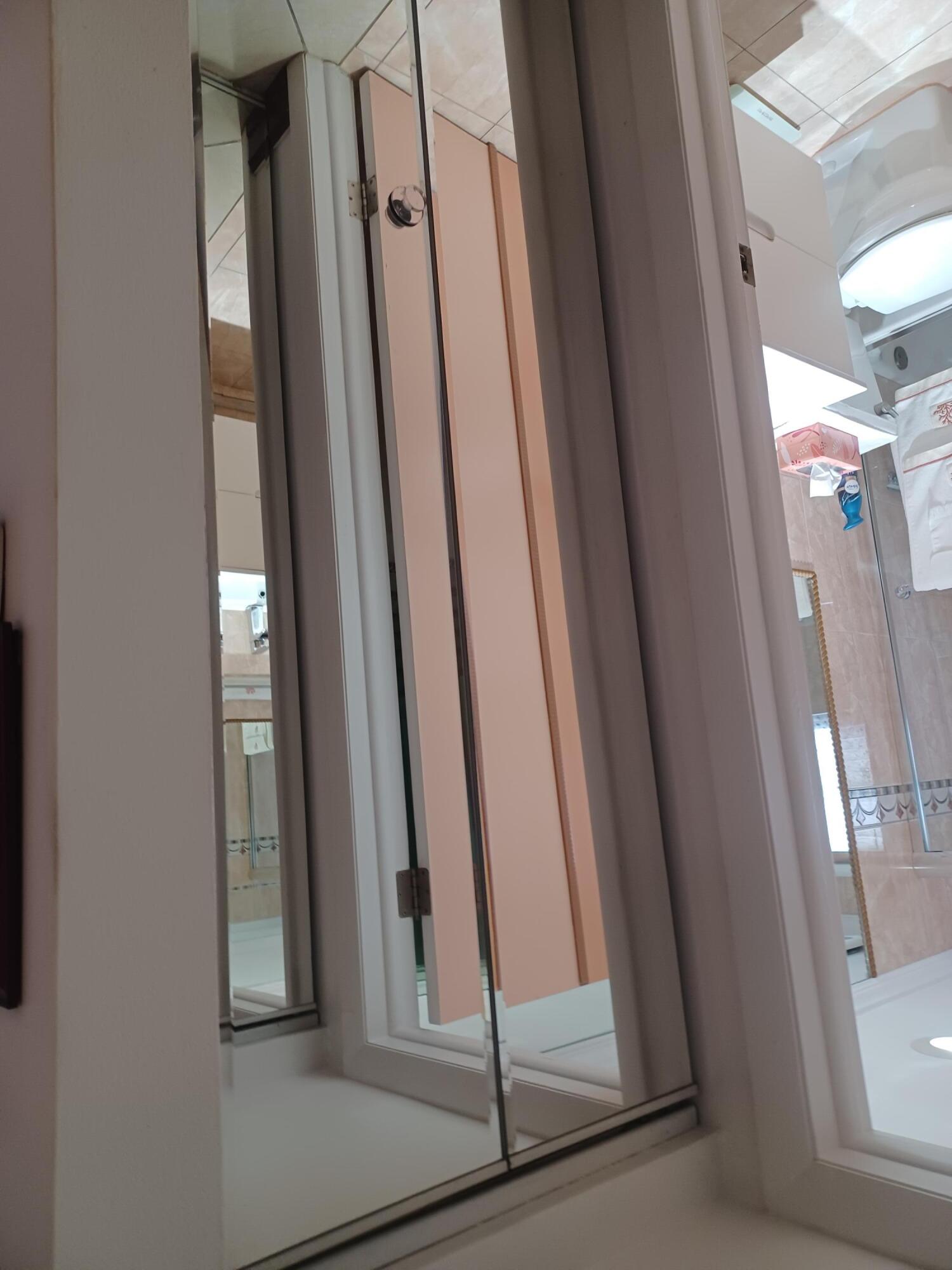 mirror doors to scond bath
