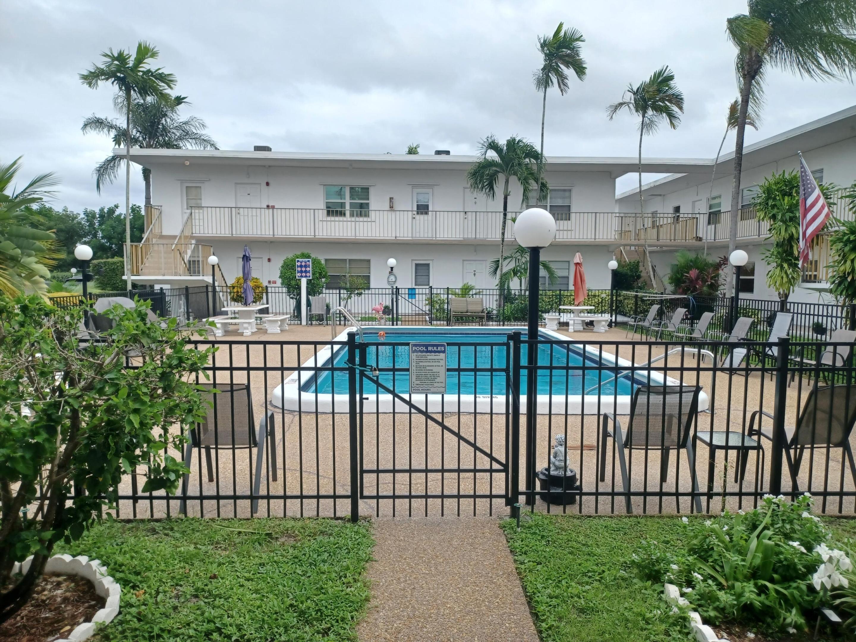 fenced pool