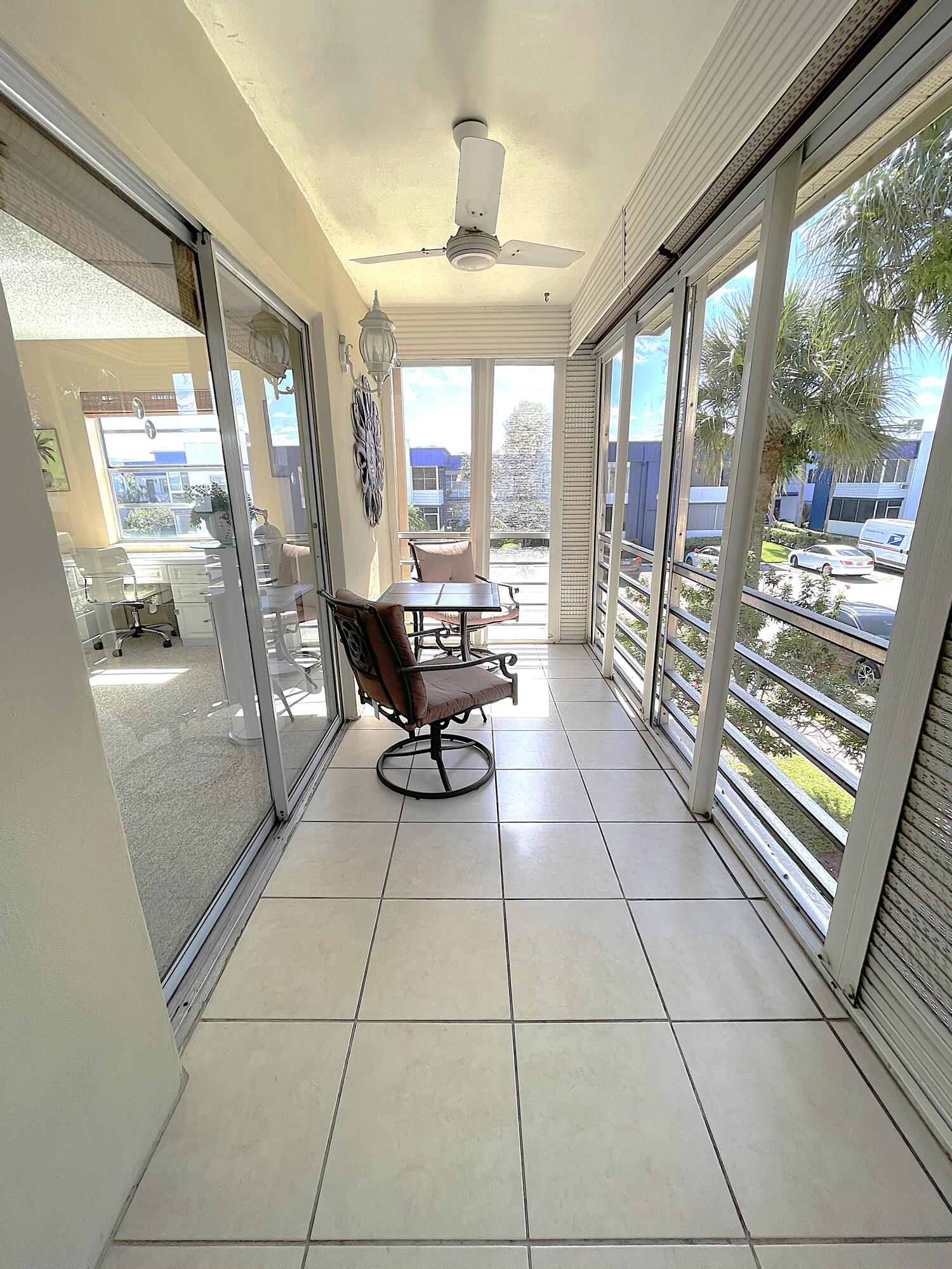 Screened-in Balcony