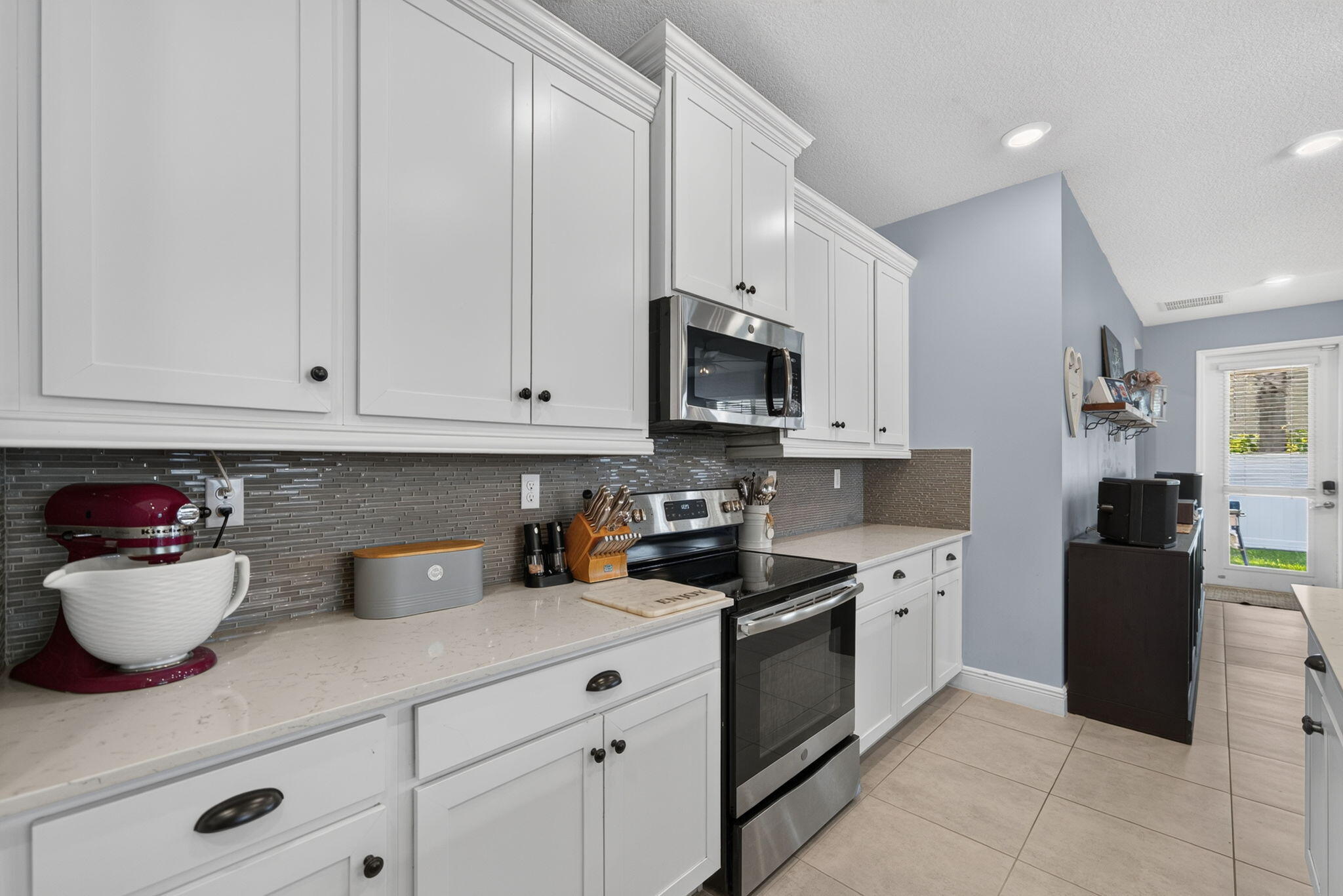 11-web-or-mls-4080 Rosa Dr_MEDIA360VR-16