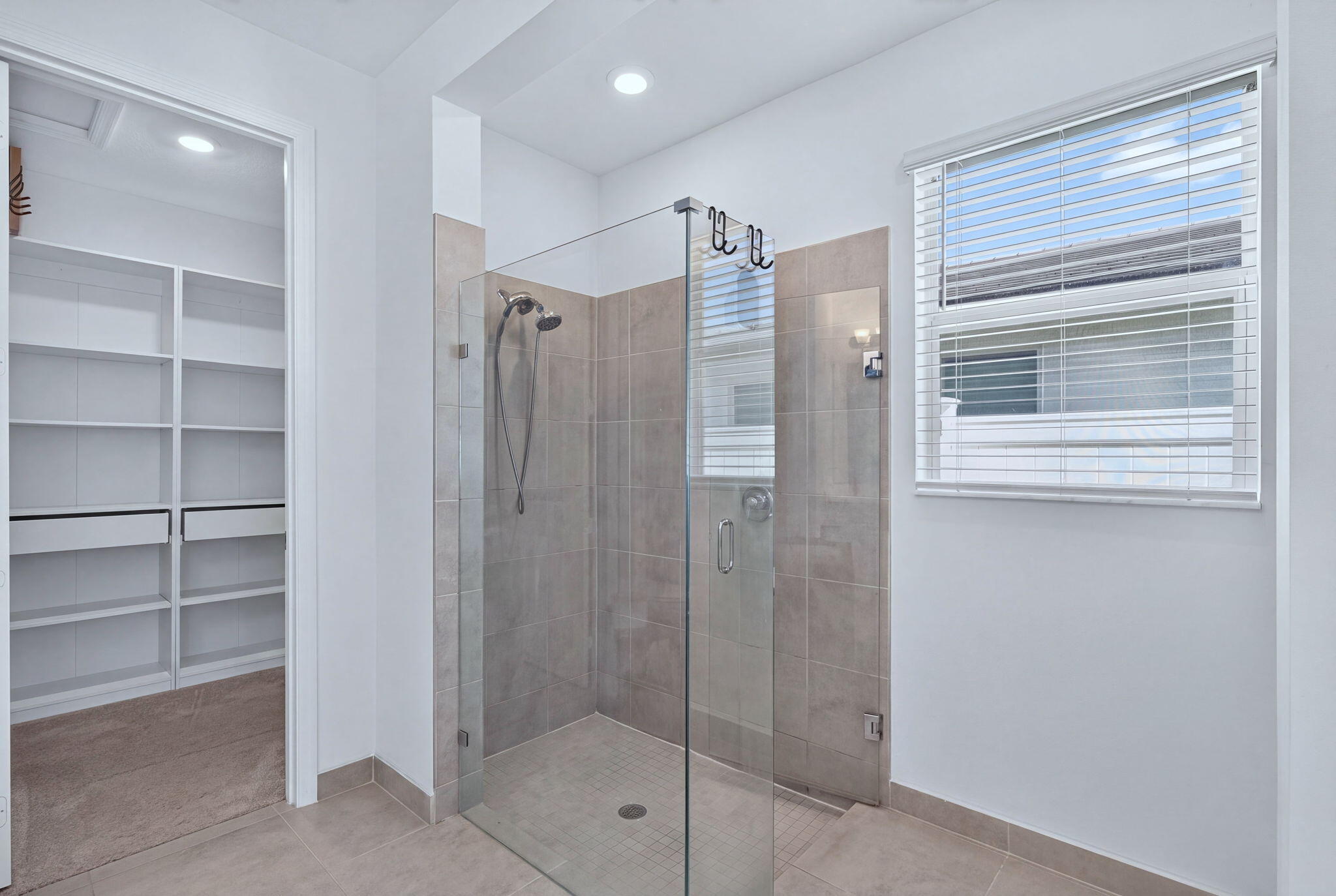 23-web-or-mls-35-web-or-mls-4080 Rosa Dr