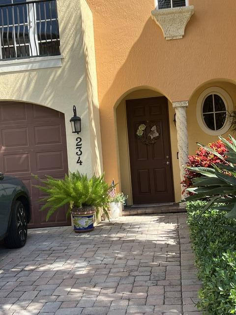 FRONT ENTRY W/PORCH FRONT ENTRY W/PORCH