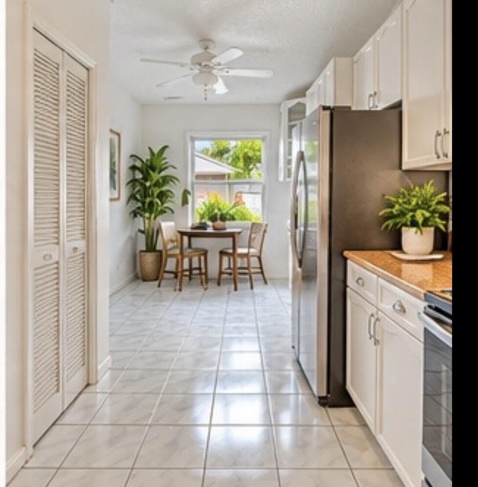 5105 Arbor Glen Cir, Lake Worth kitchen 5105 Arbor Glen Cir, Lake Worth kitchen