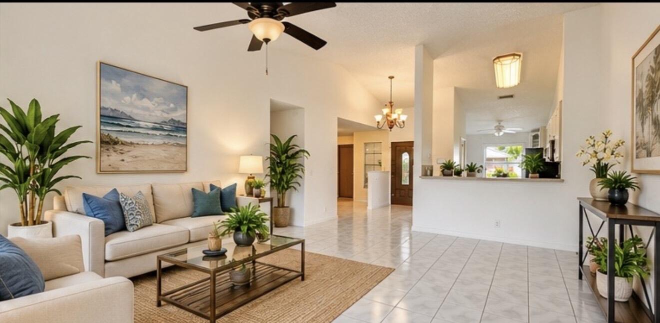 5105 Arbor Glen Cir, Lake Worth living r 5105 Arbor Glen Cir, Lake Worth living r