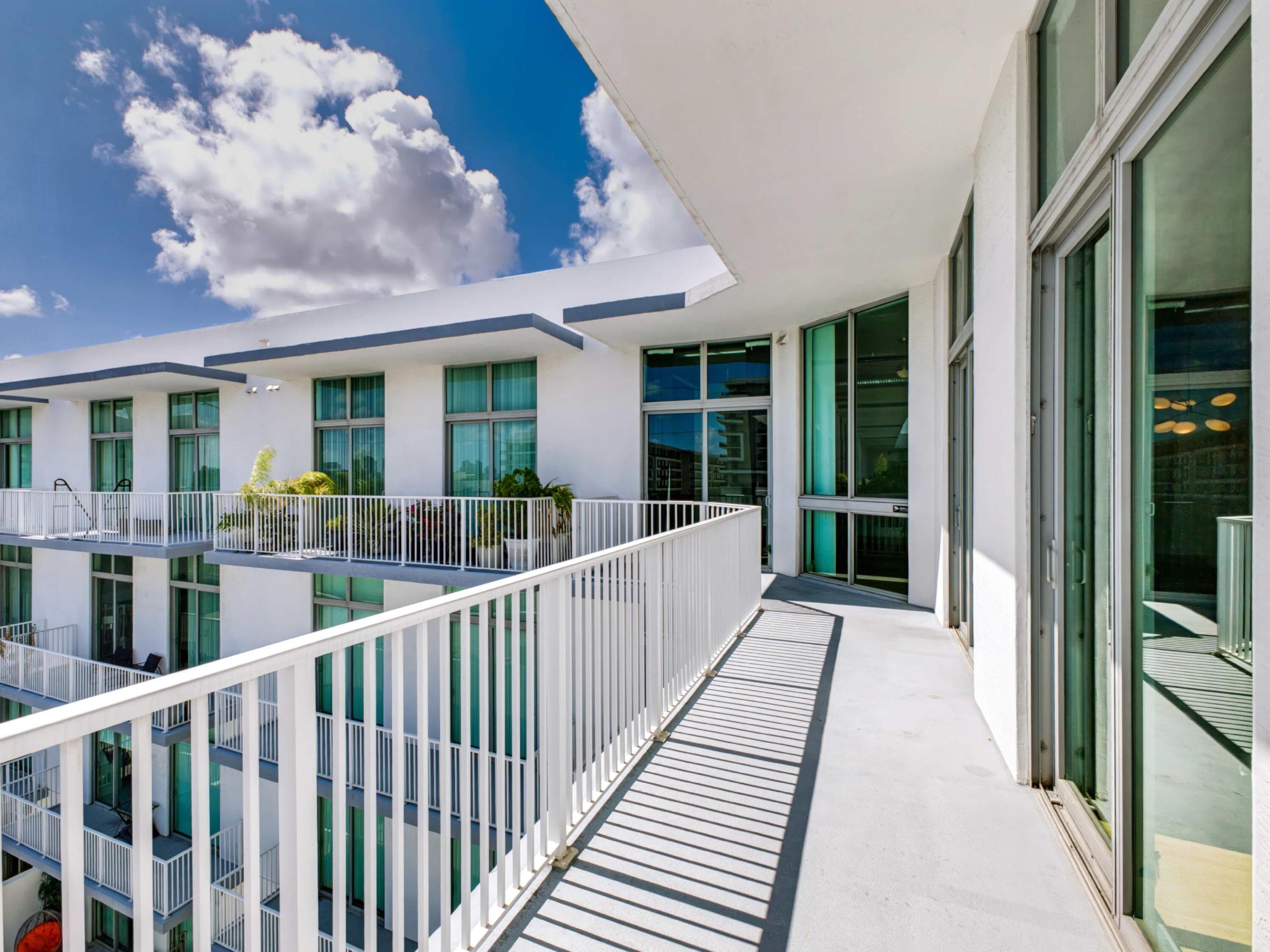 Balcony 2