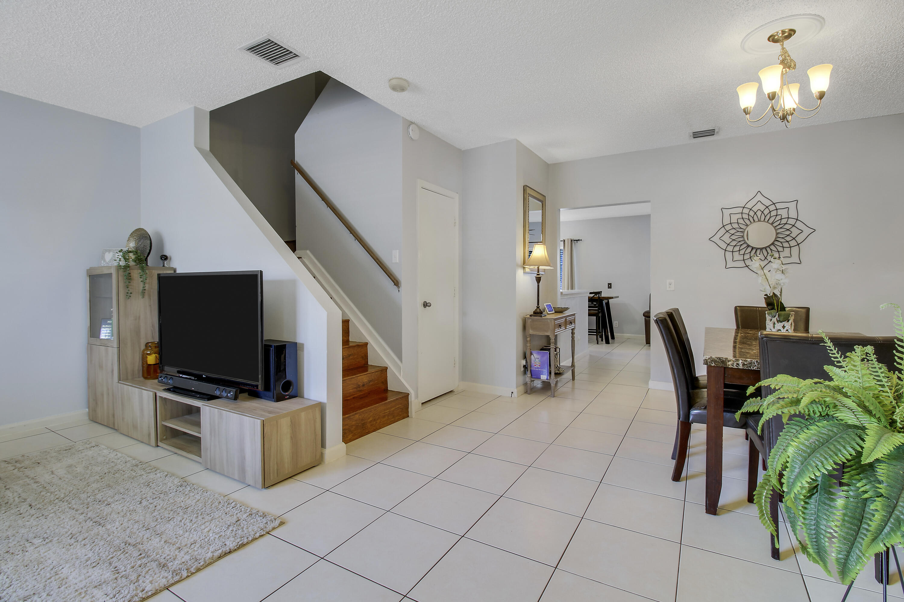 Entry way