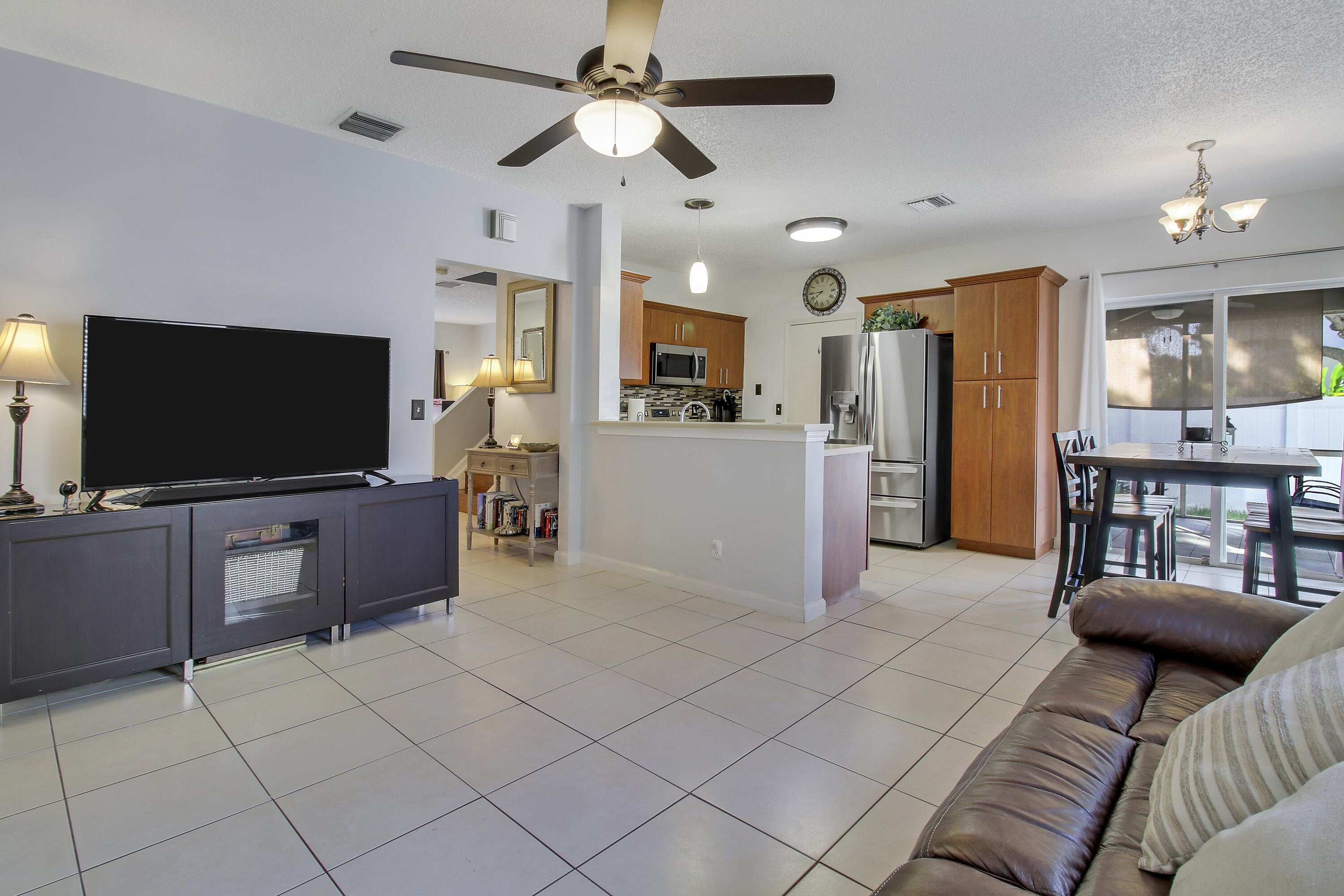 Family room/kitchen