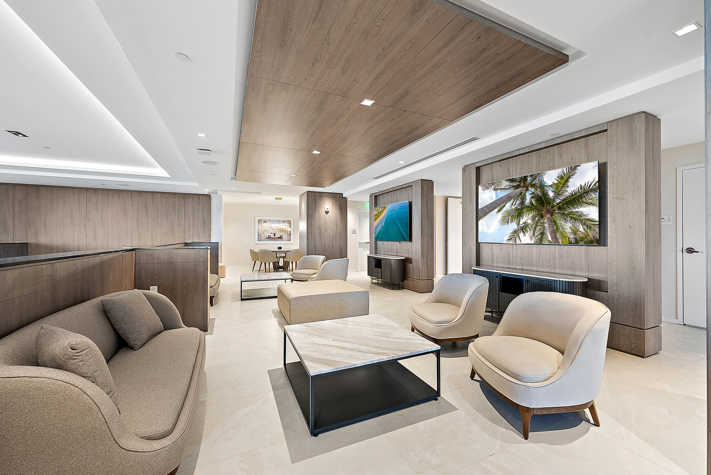 5th Floor Lounge