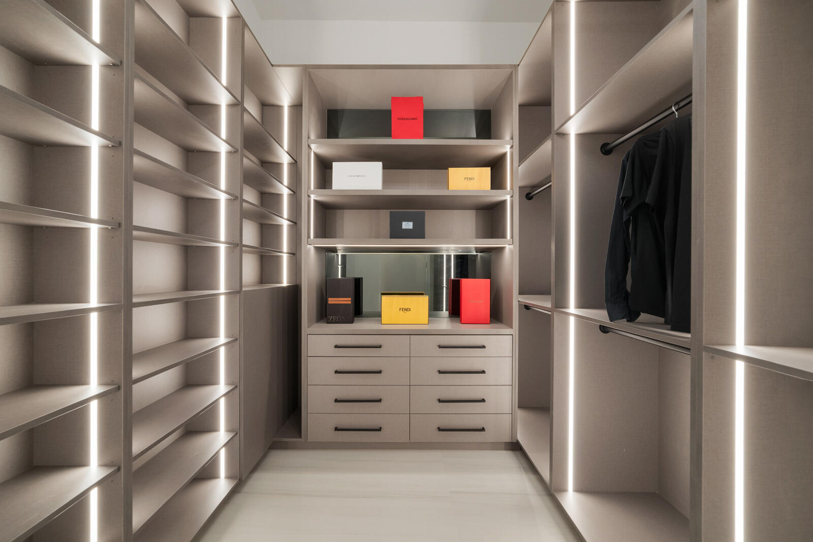 Walk In Closet