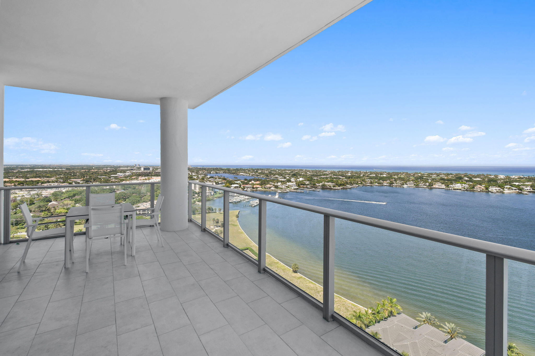 Penthouse Water View Terrace