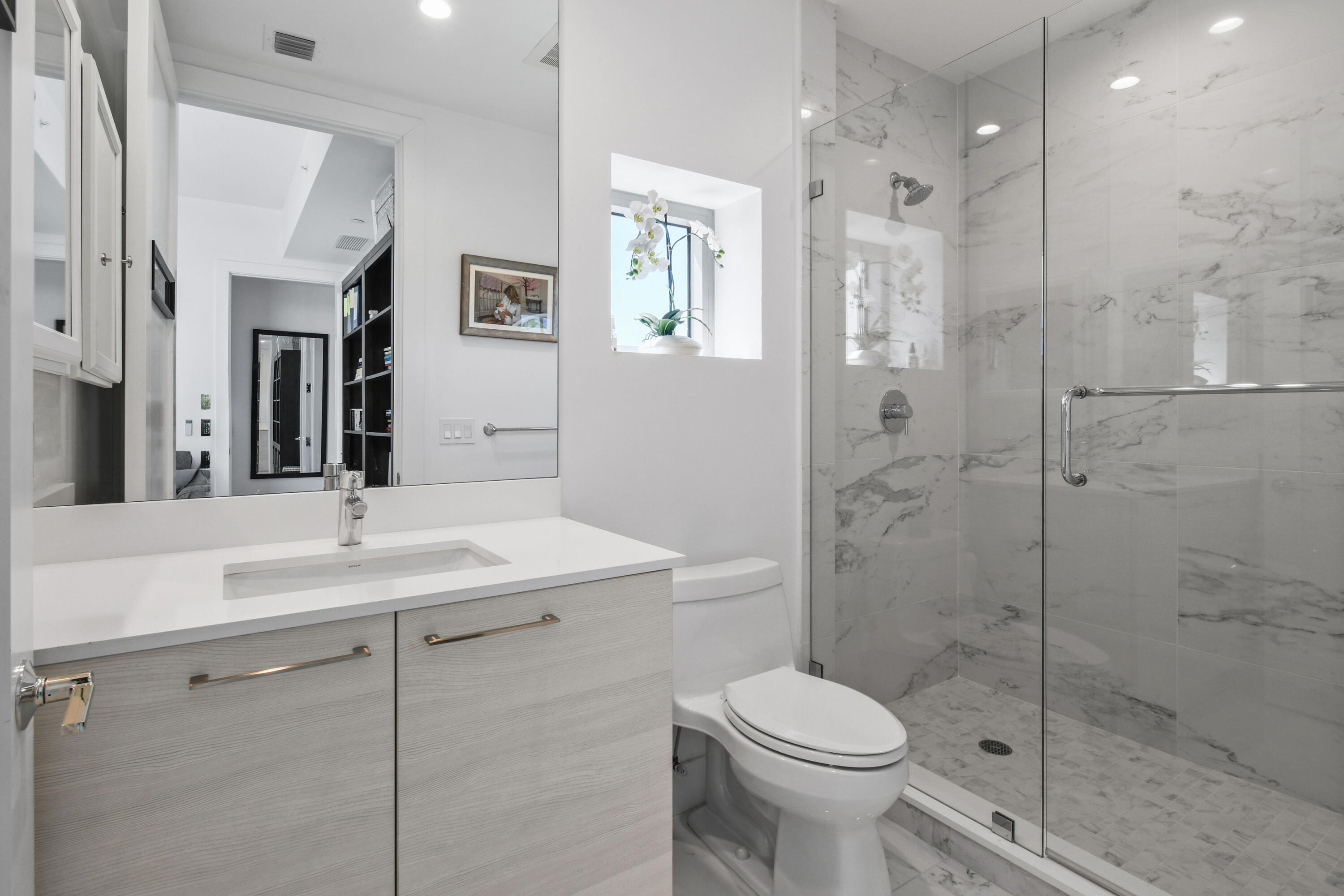 Guest Suite 3 Bathroom