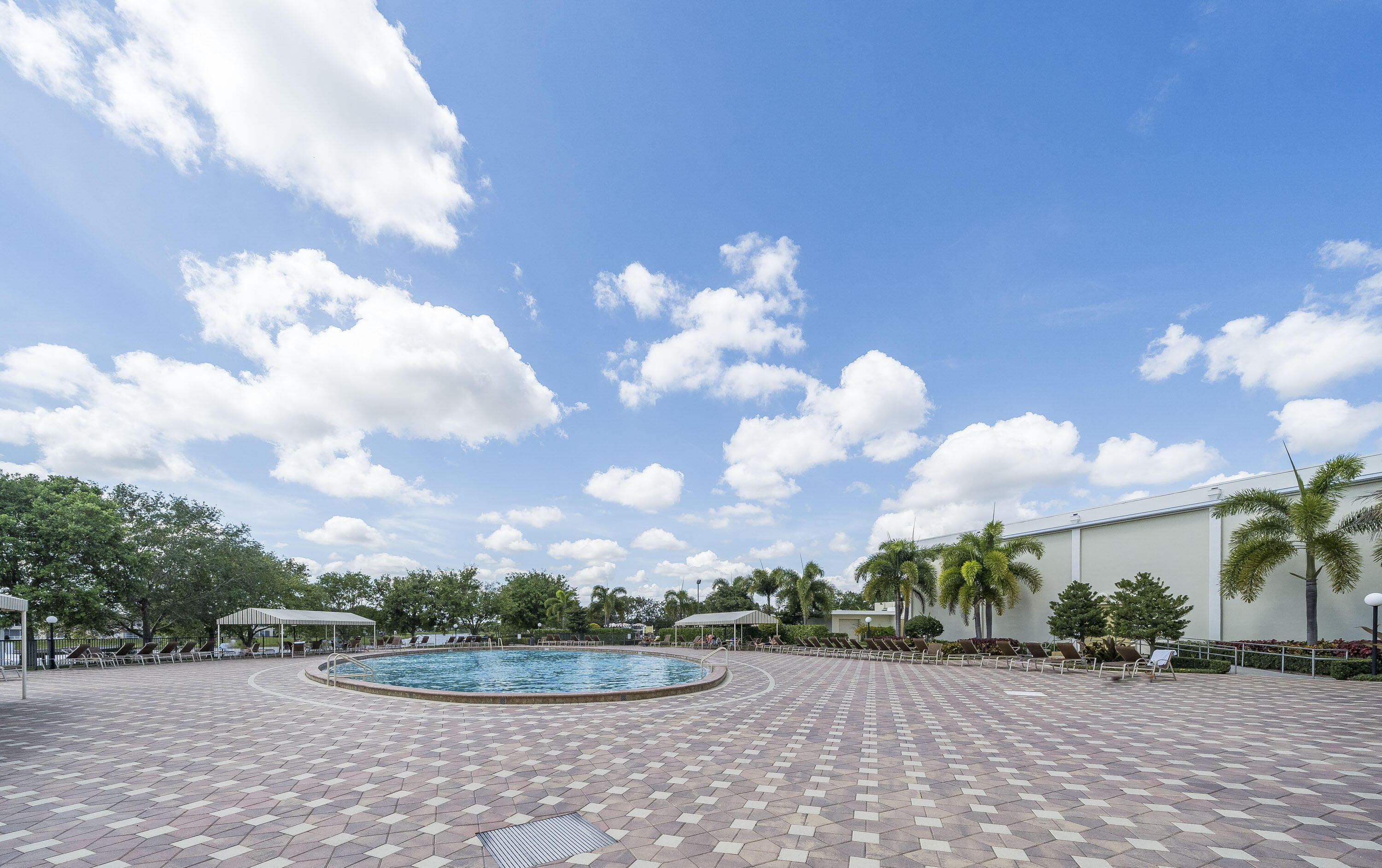 Community pool