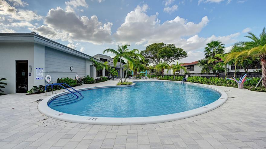 pool