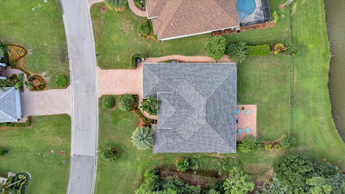 367 SW Vista Lake DR