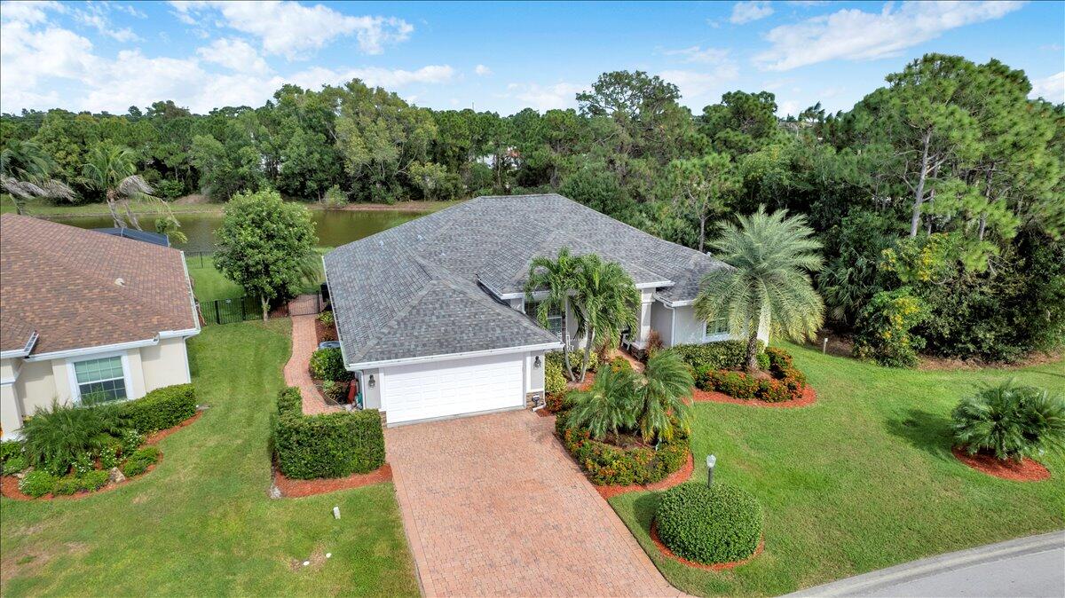 367 SW Vista Lake DR