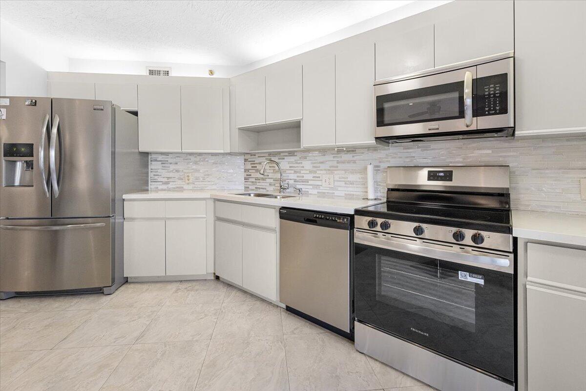 08-7507 La Paz Ct 104-6501