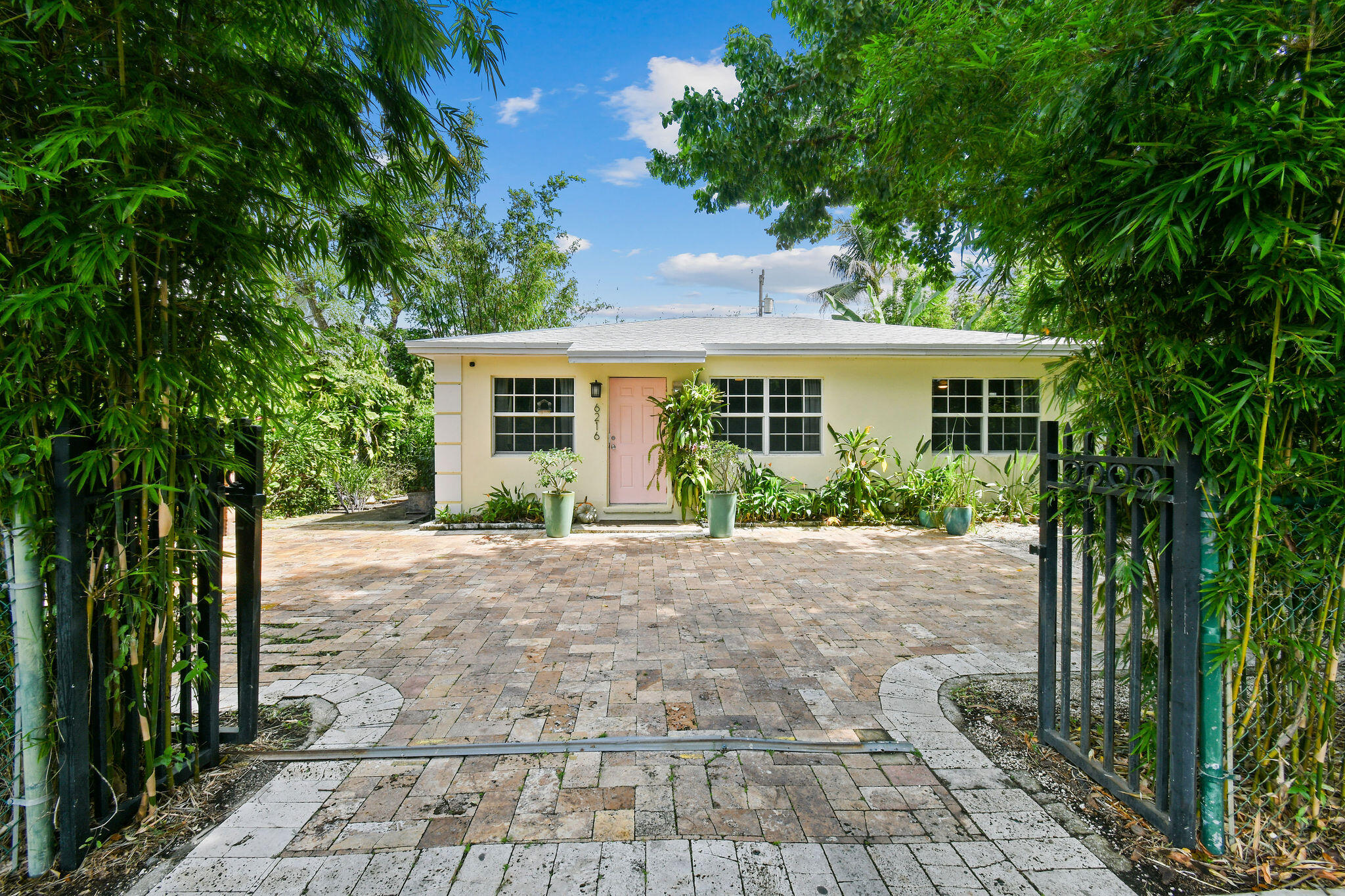 6216GardenAve(1) 6216GardenAve(1)