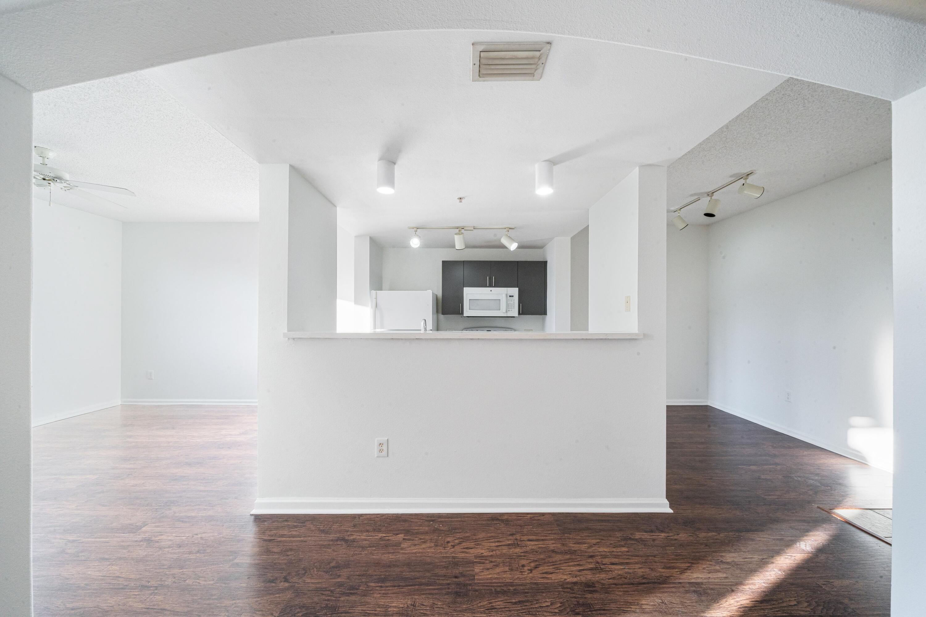 533 NE 3rd Ave #541 - 18