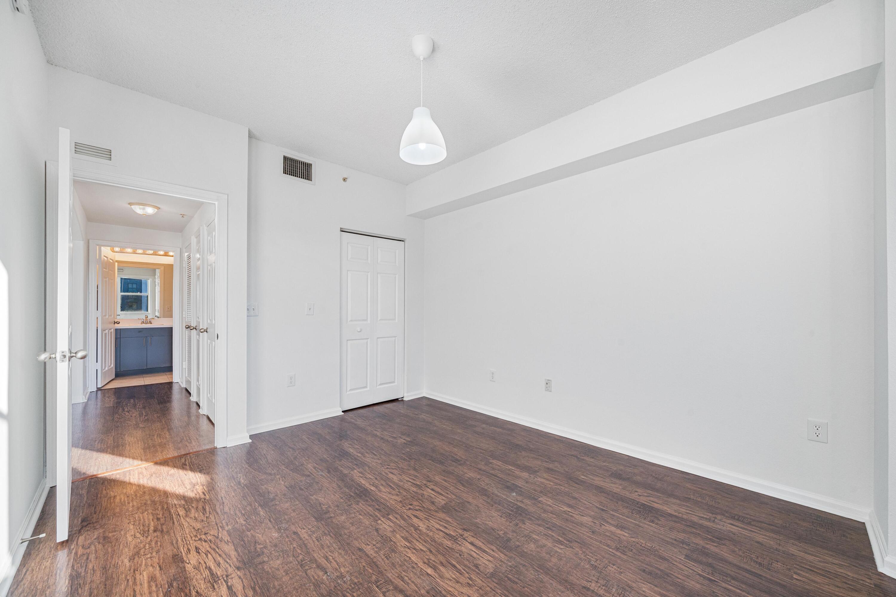 533 NE 3rd Ave #541 - 3