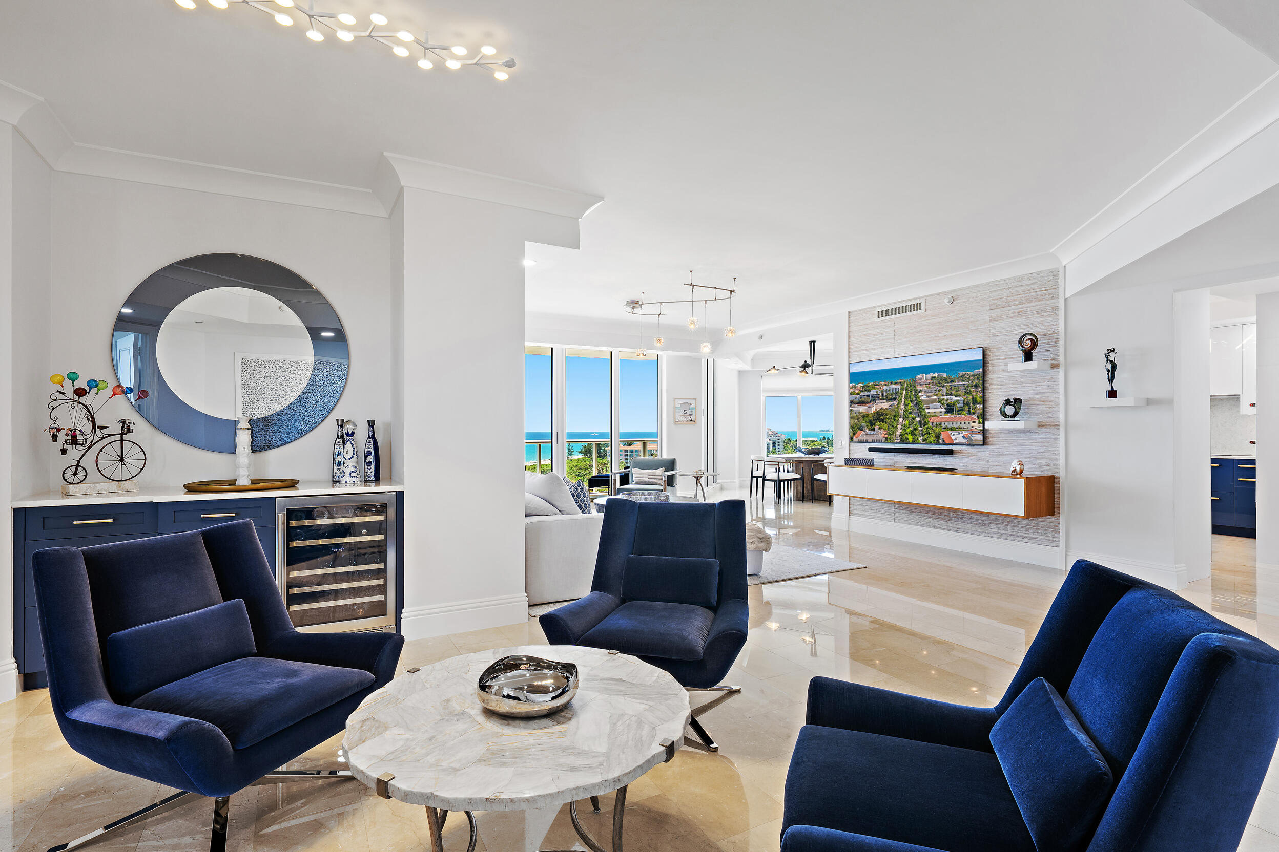 Open Sitting Area