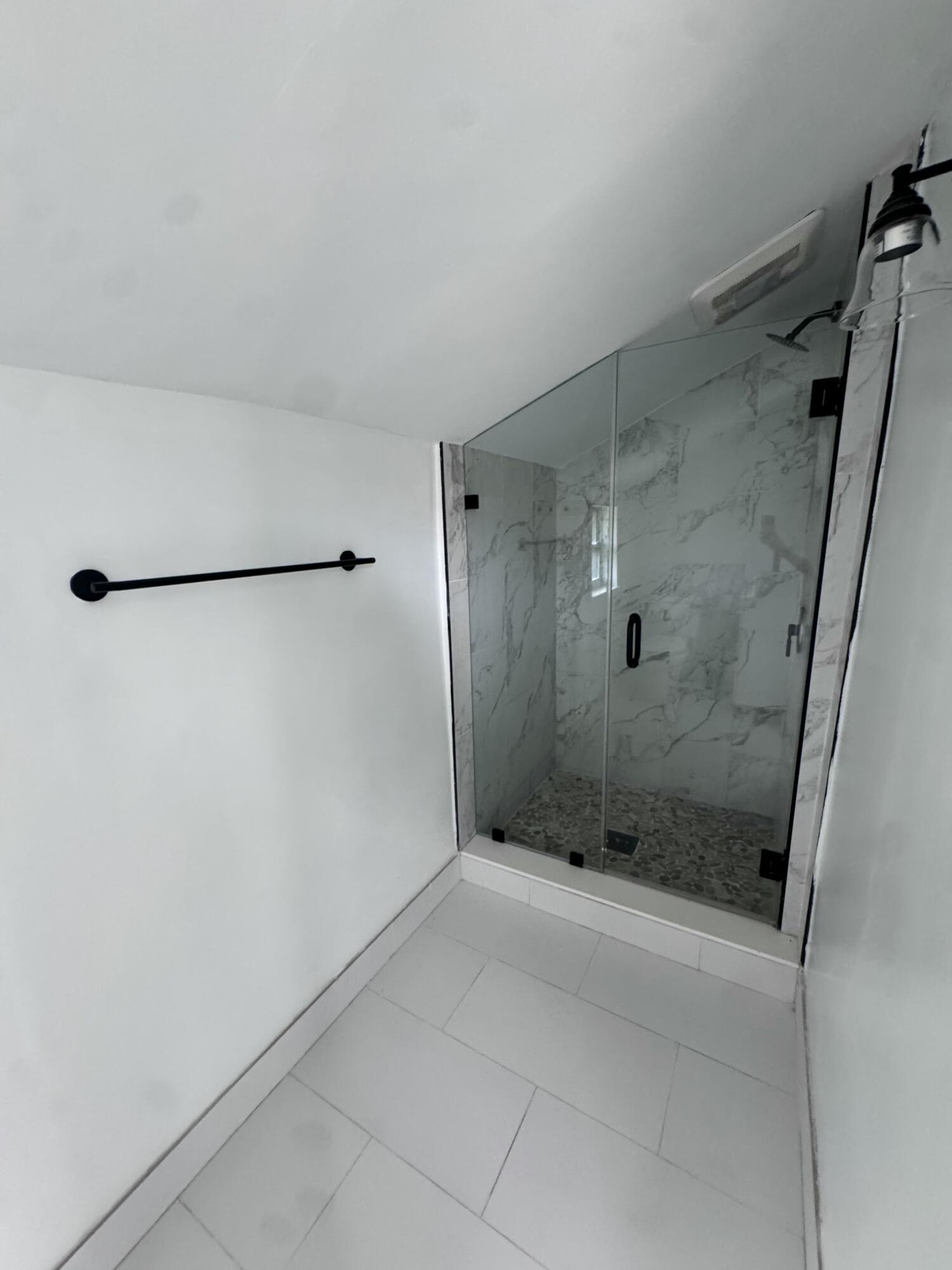 137 sw 9 - bath 1