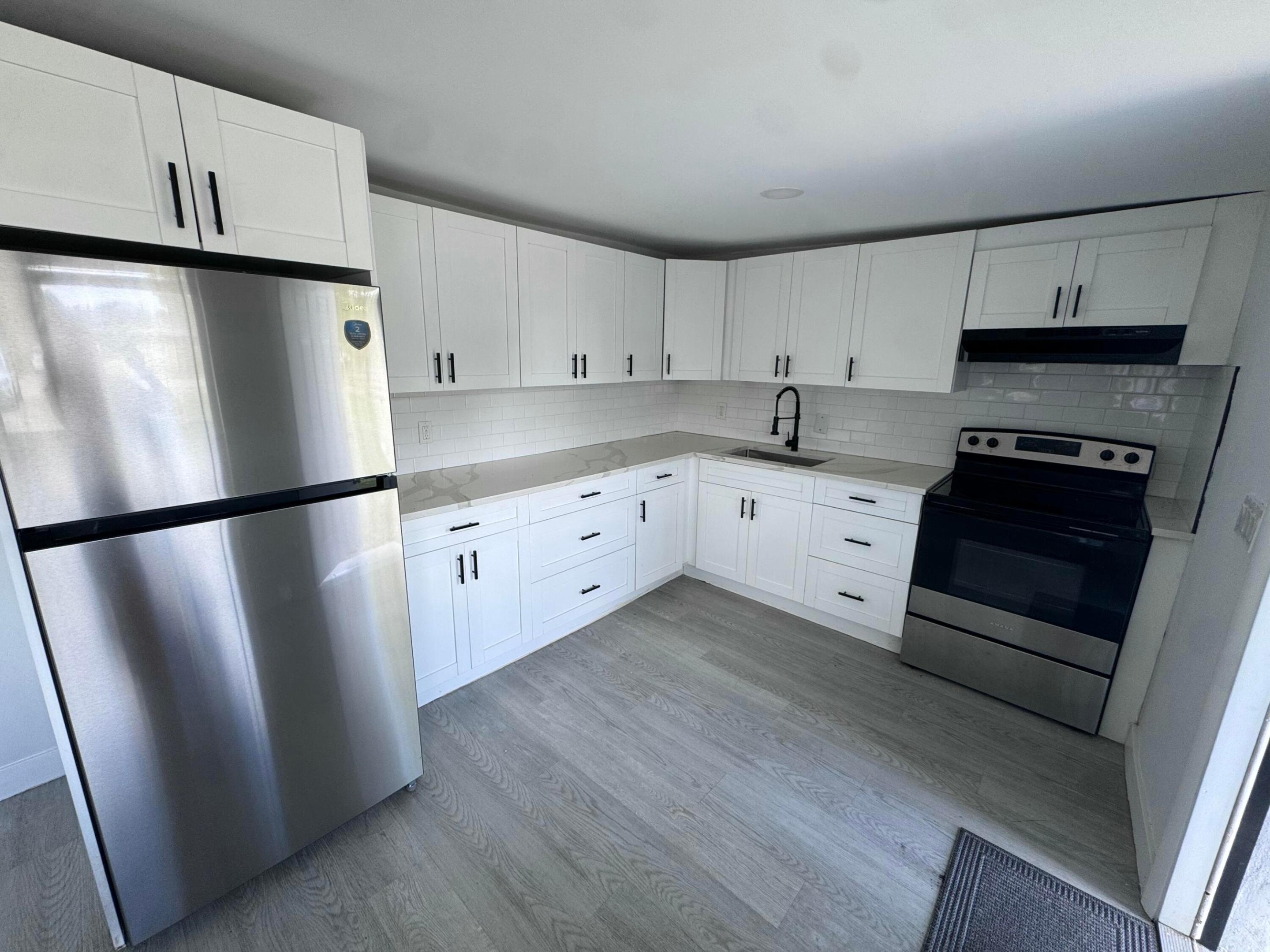 137 sw 9 - kitchen