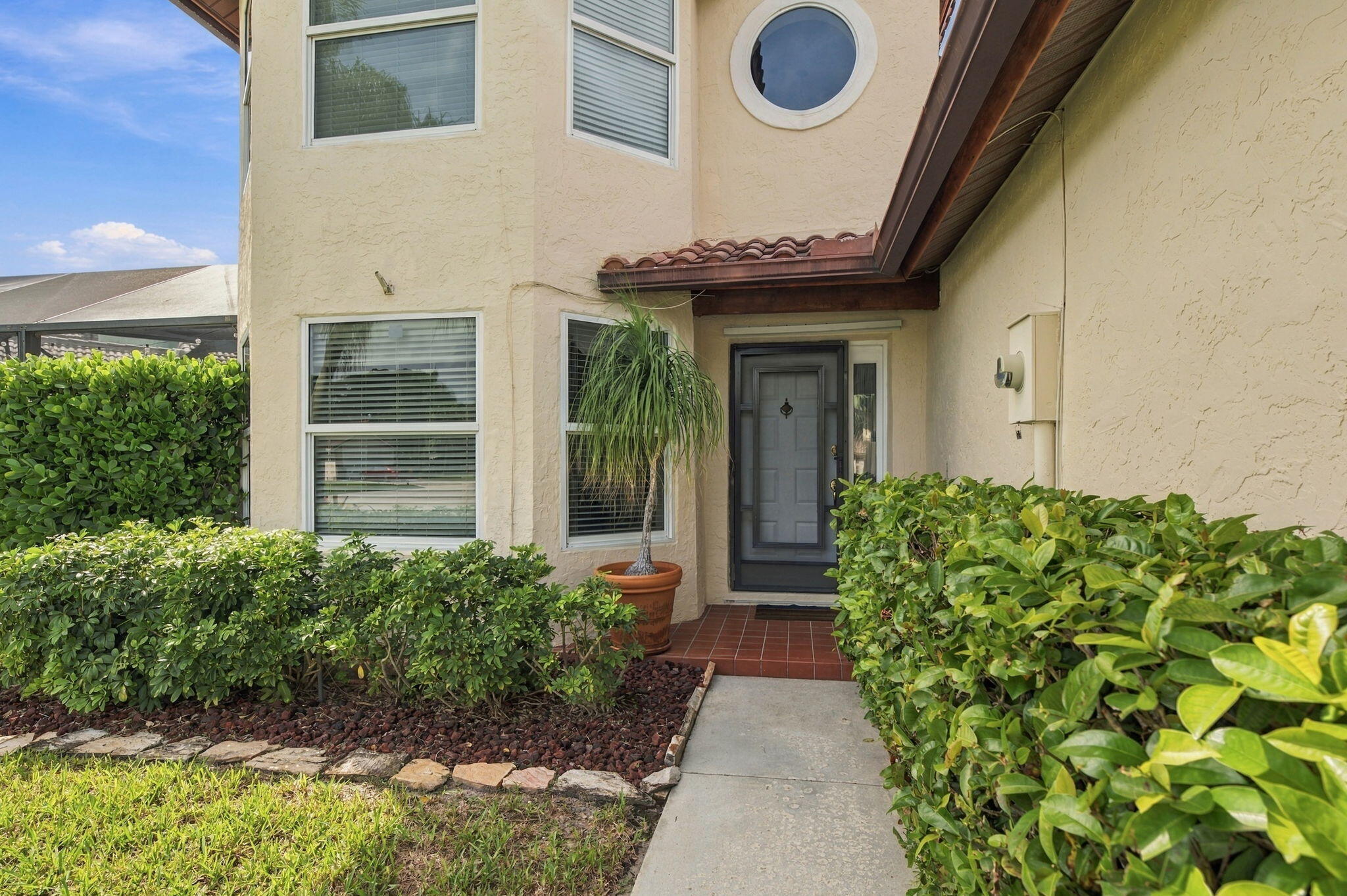 5-web-or-mls-10269-islander-dr